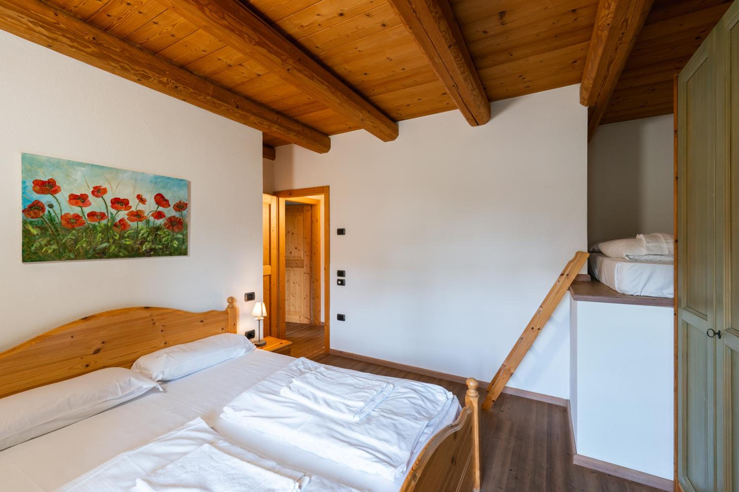 Two-Bedroom Apartment - Photo 2