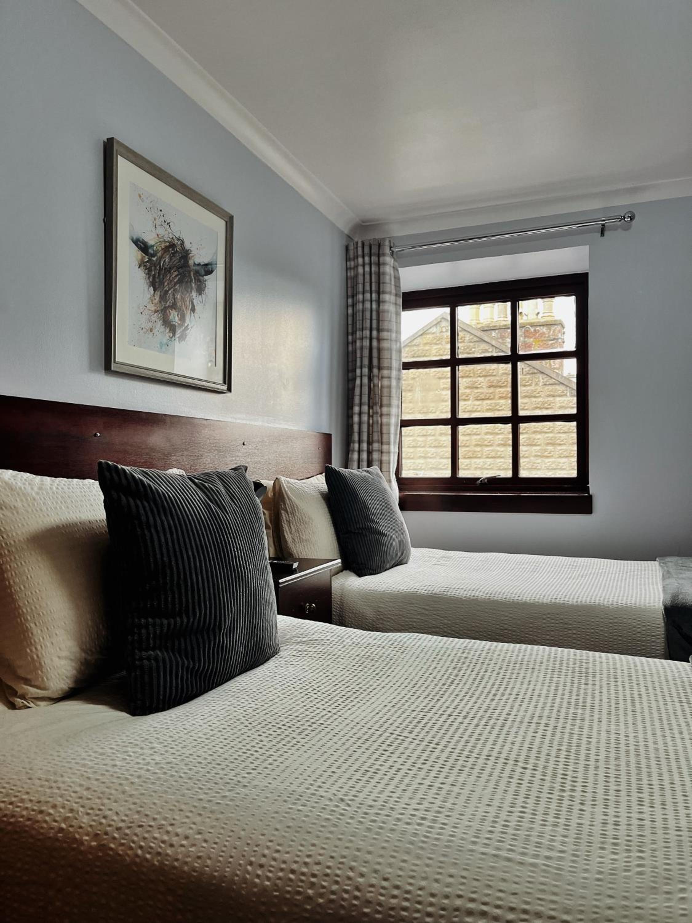 Twin Room with Private Bathroom