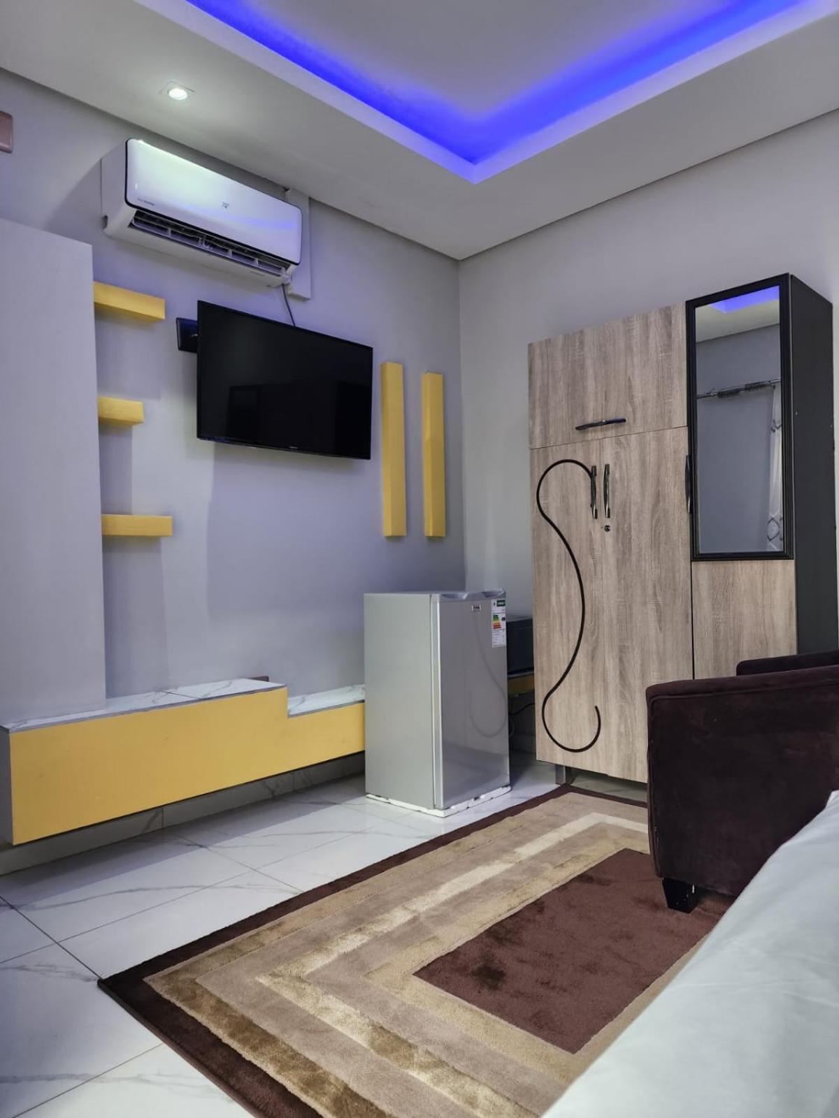 Deluxe Family Suite