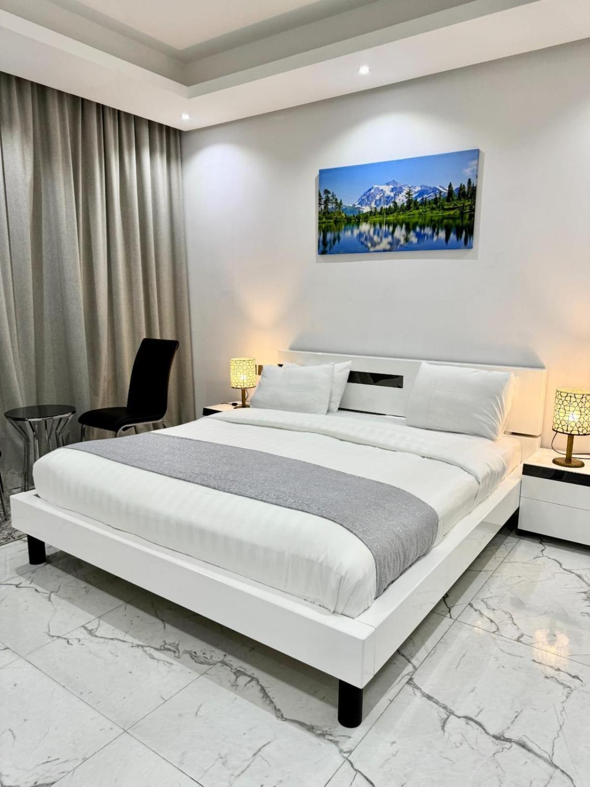 Two-Bedroom Apartment - Photo 34