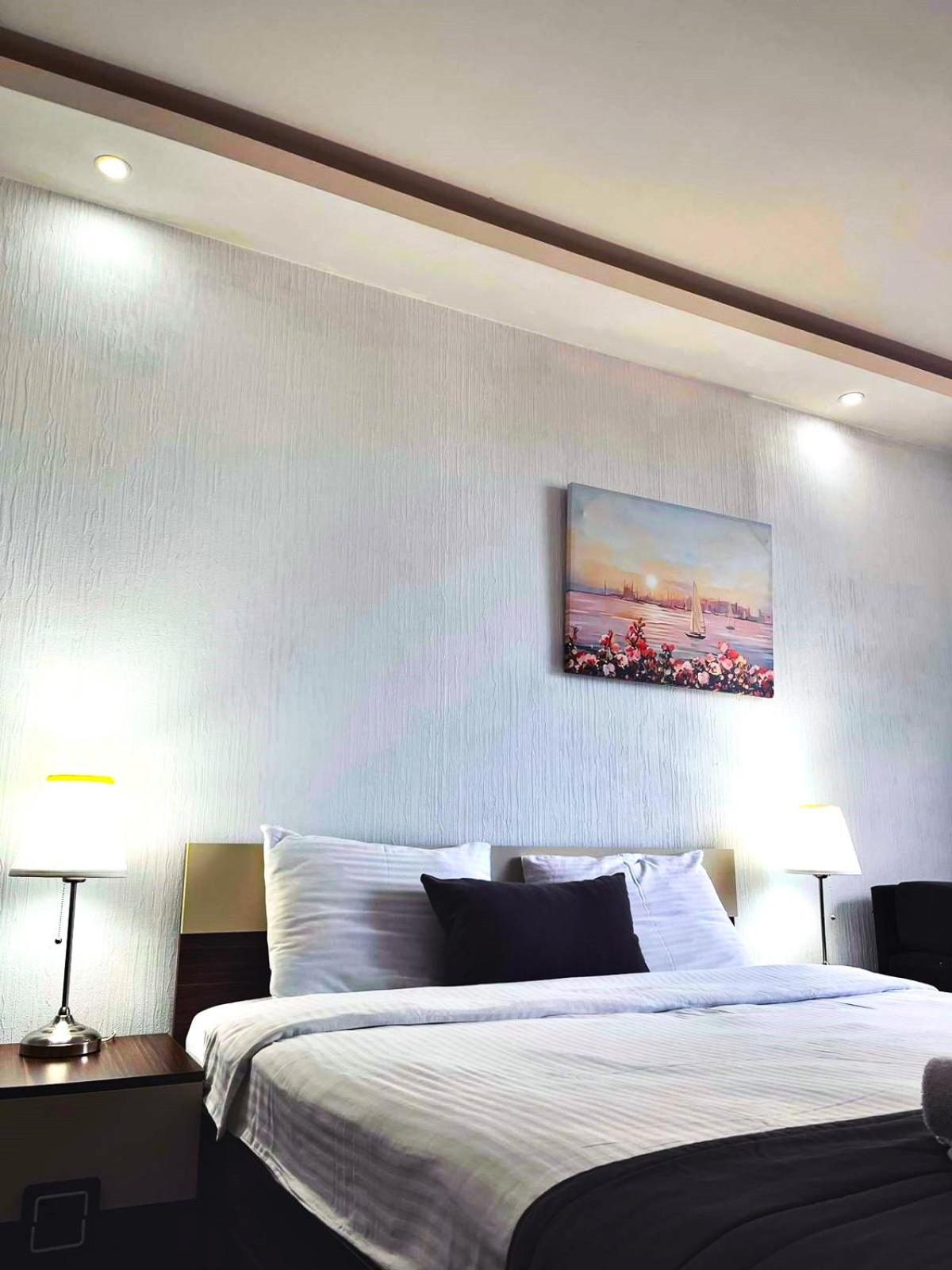 Studio Apartment photo 3