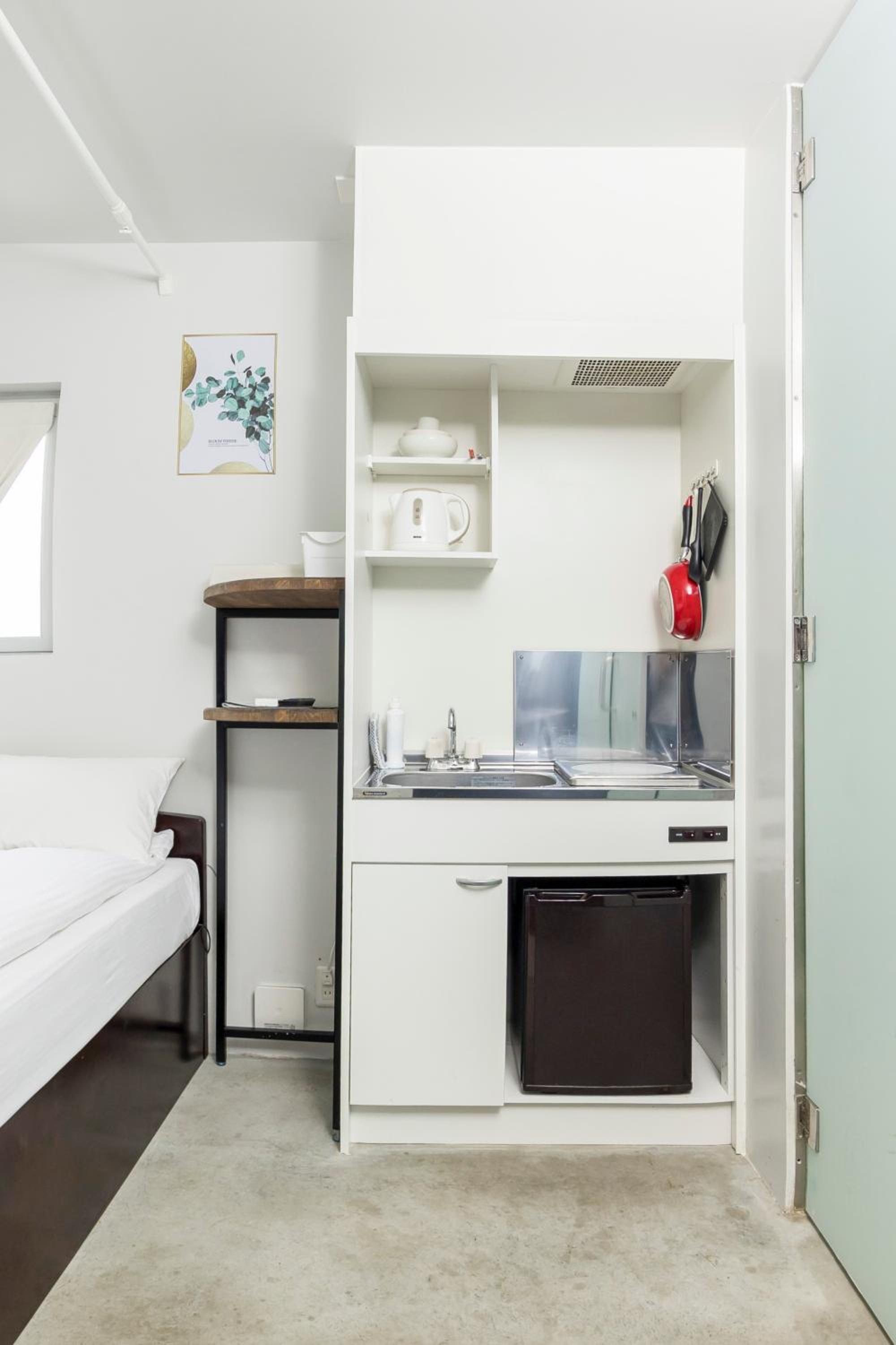 Single Room with Shower photo 3