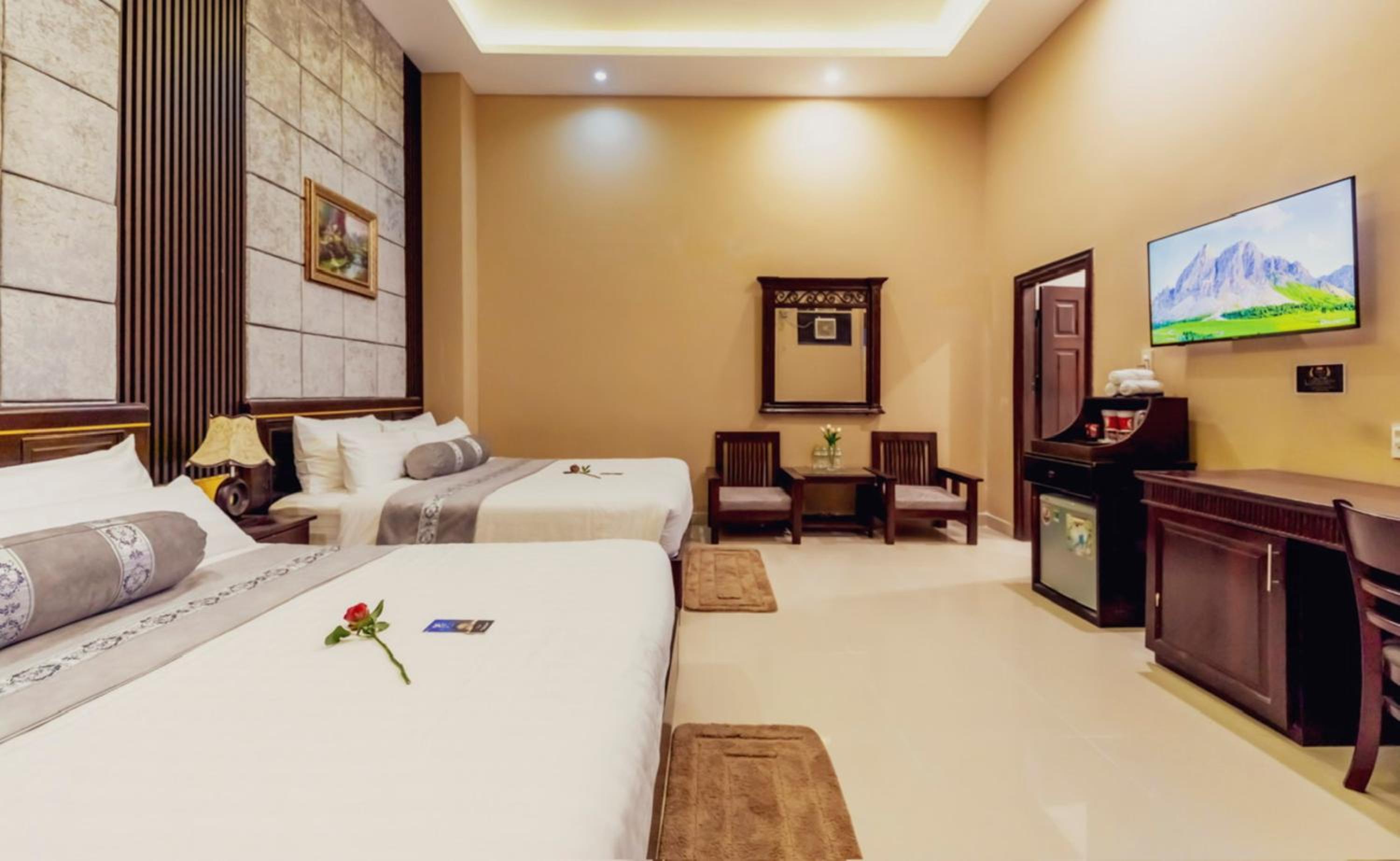 Superior Quadruple Room - Photo 2