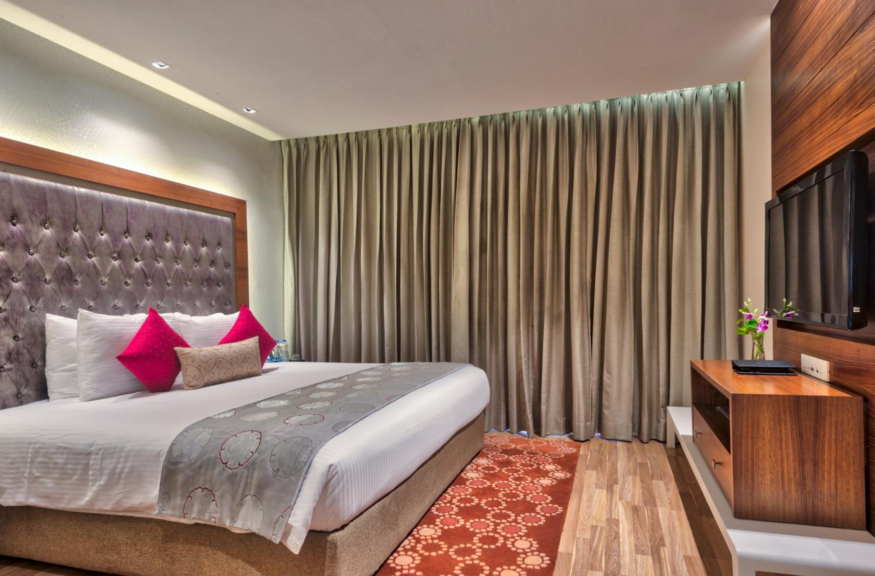 Serene Executive Double or Twin Room - Photo 4