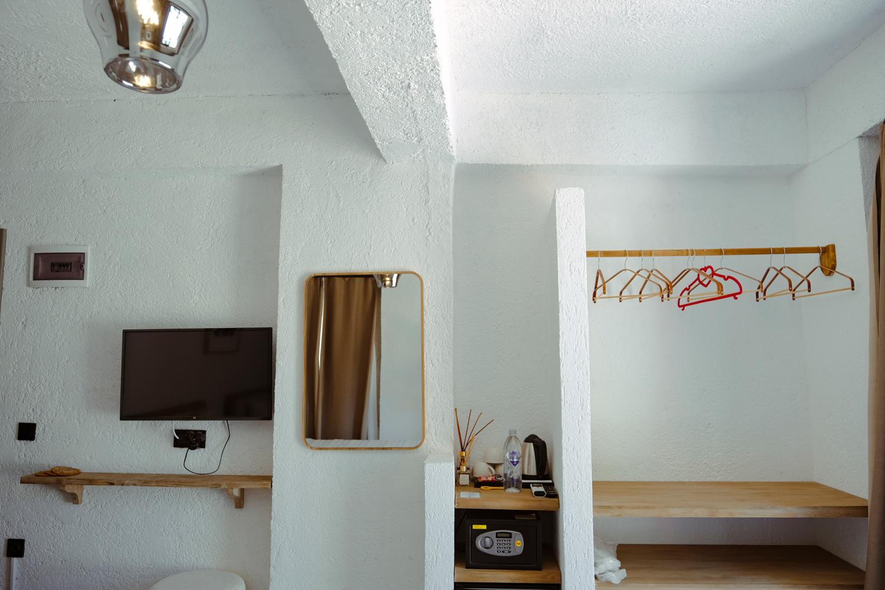 Triple Room with Pool View