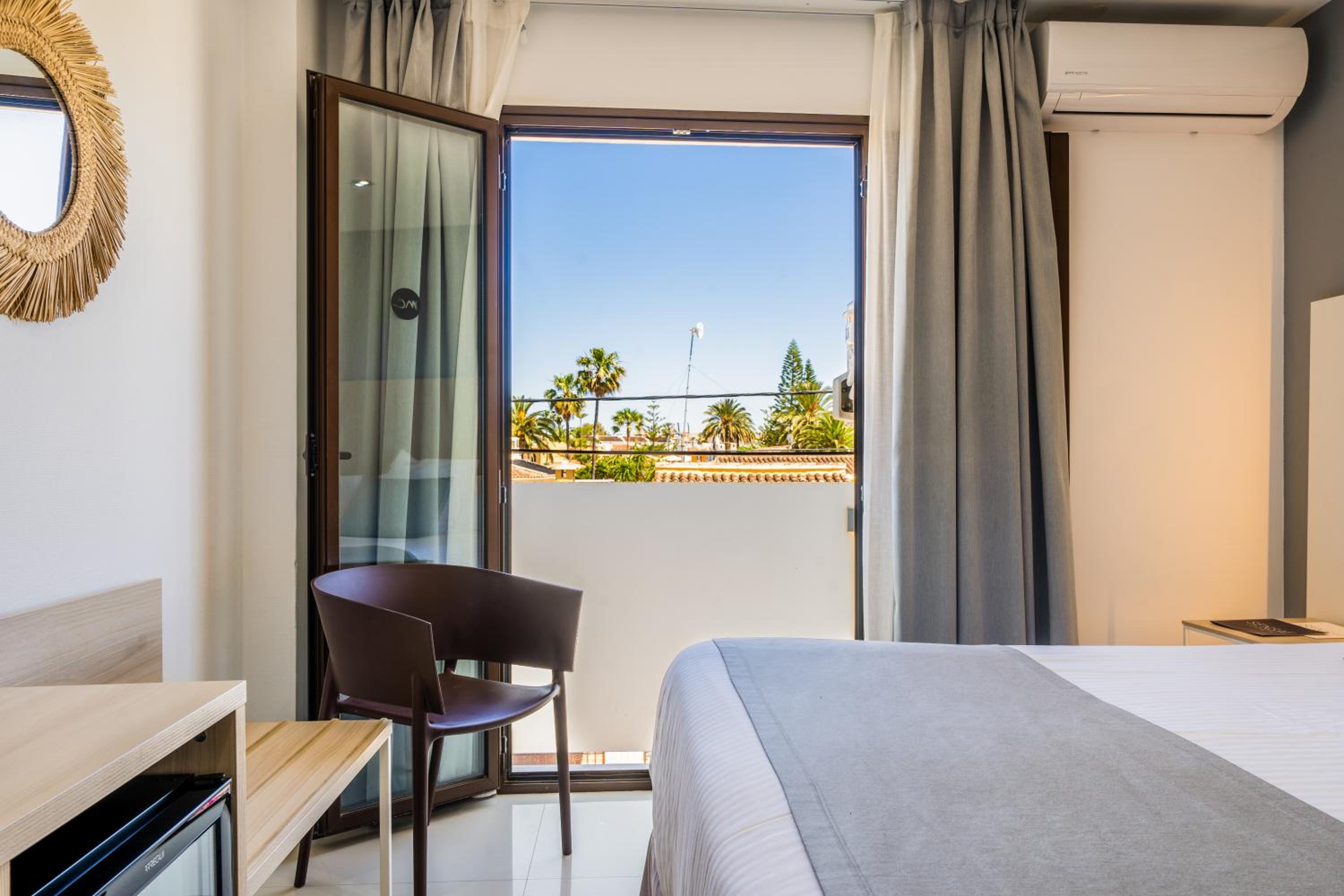 Double or Twin Room photo 2