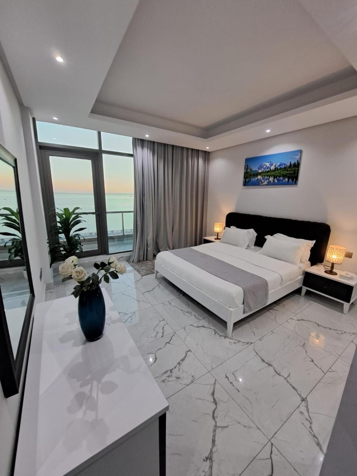 Two-Bedroom Apartment - Photo 8