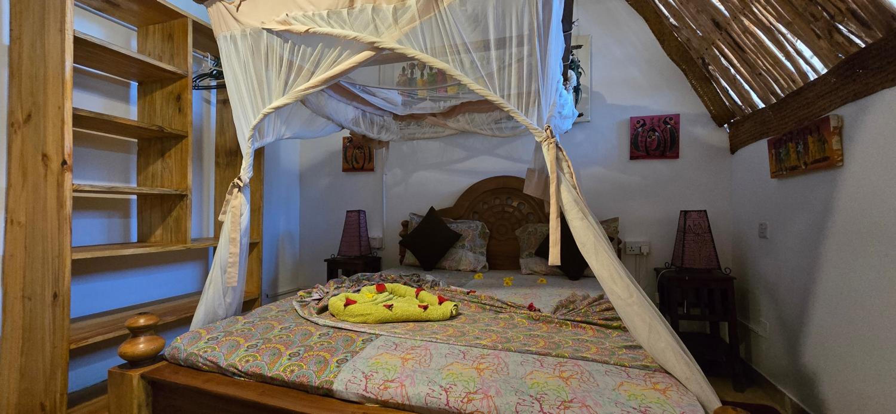 Two-Bedroom Bungalow - Photo 44