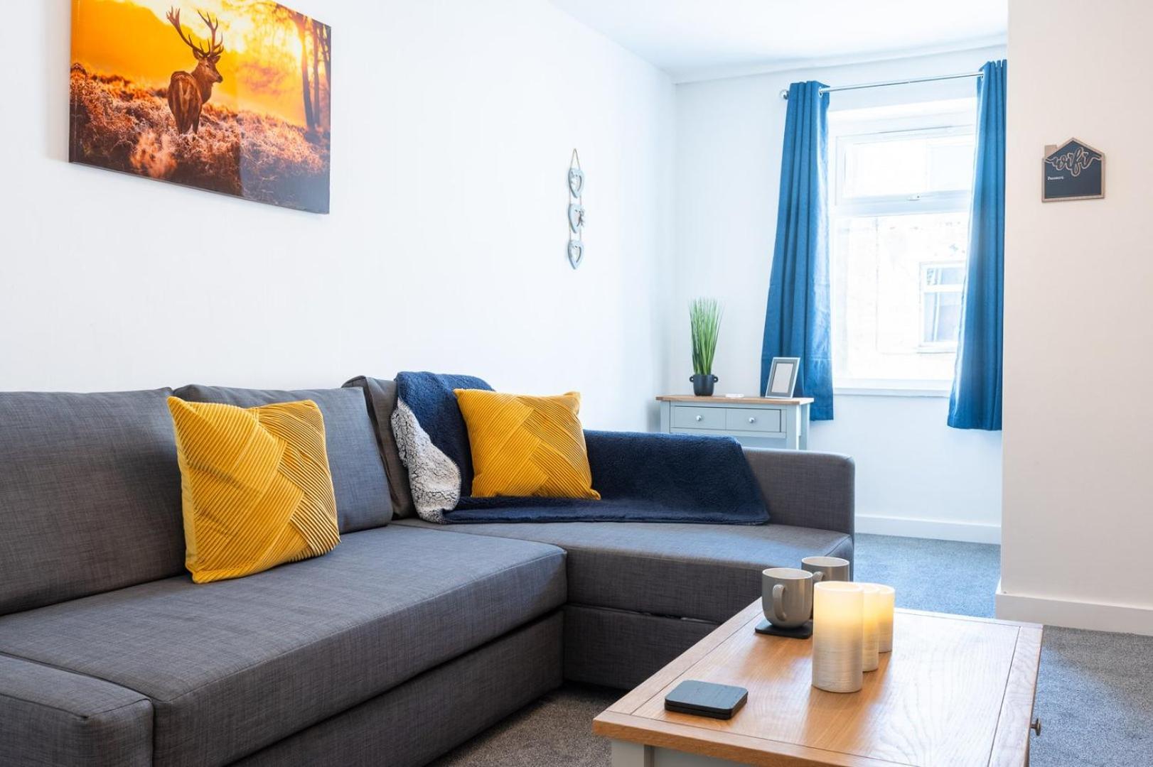 Apartment photo 2