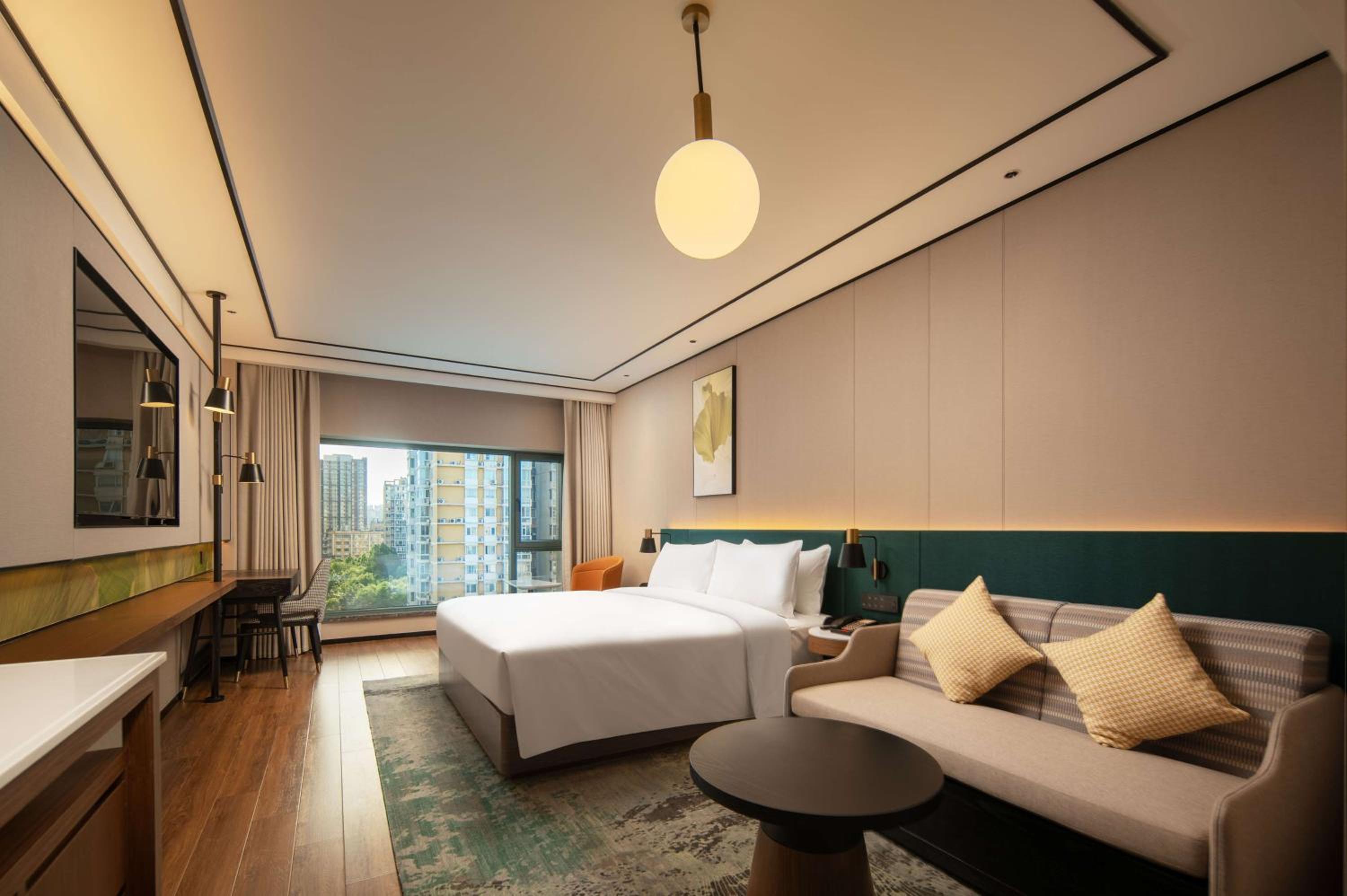 Superior King Room