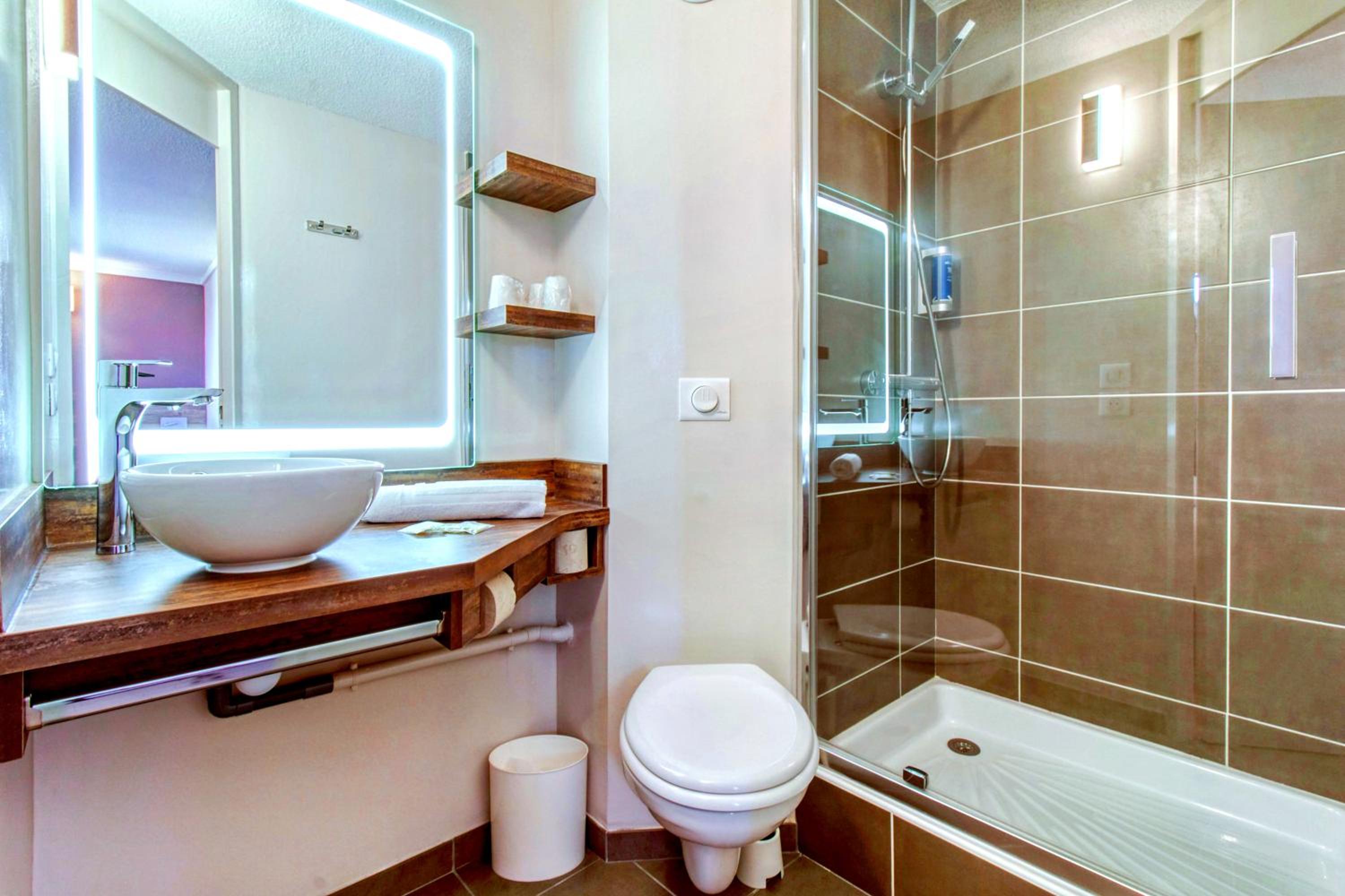Triple Room with 3 Single Beds - Photo 2