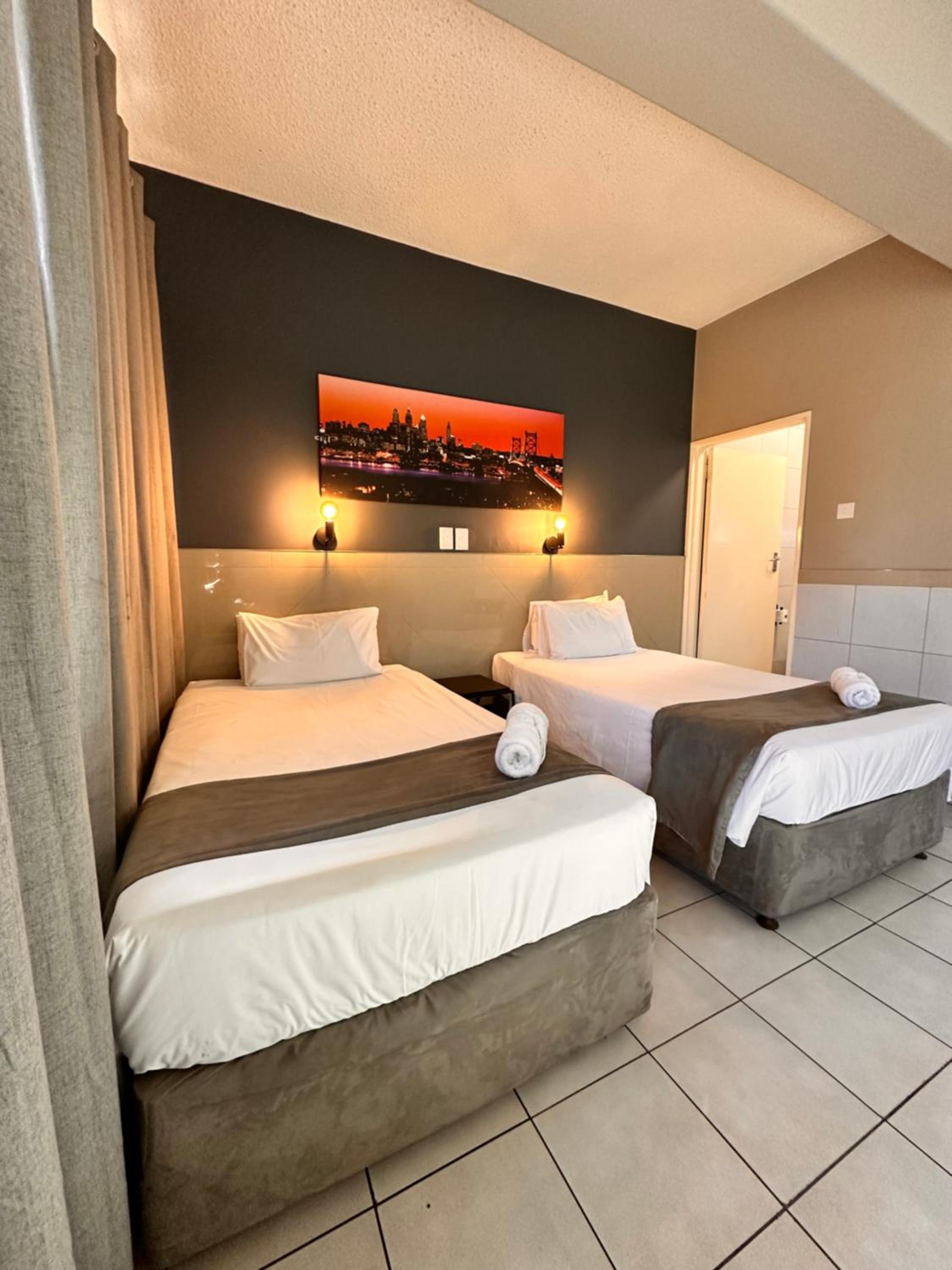 Standard Twin Room photo 3