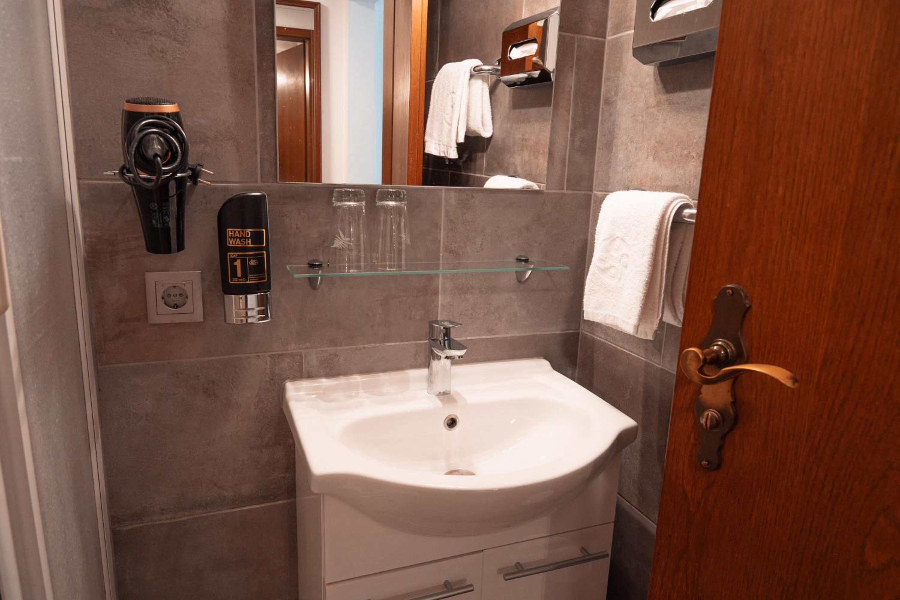 Twin Room photo 2