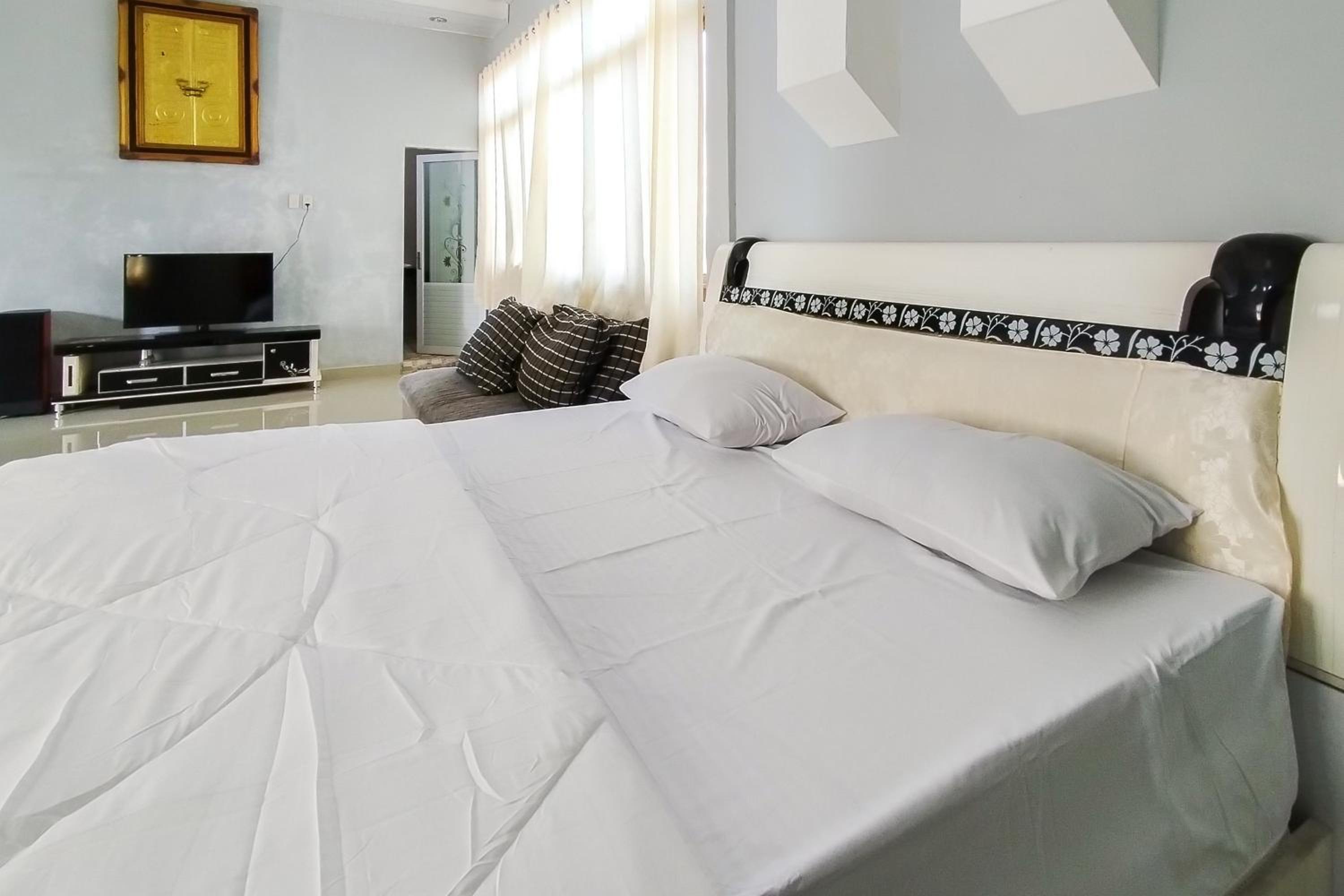 Suite - Photo 5