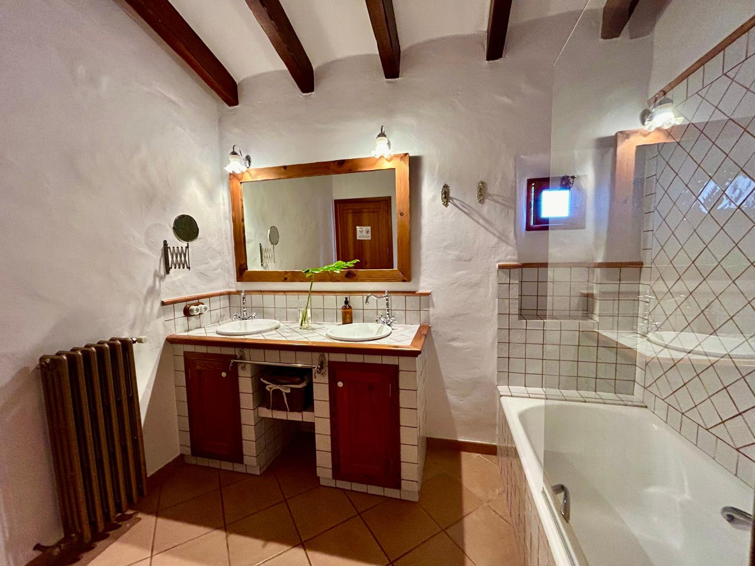Two-Bedroom House photo 2
