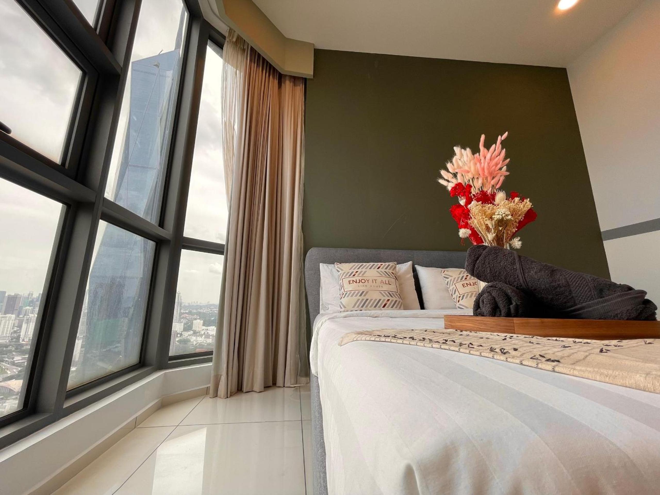 Superior King Suite