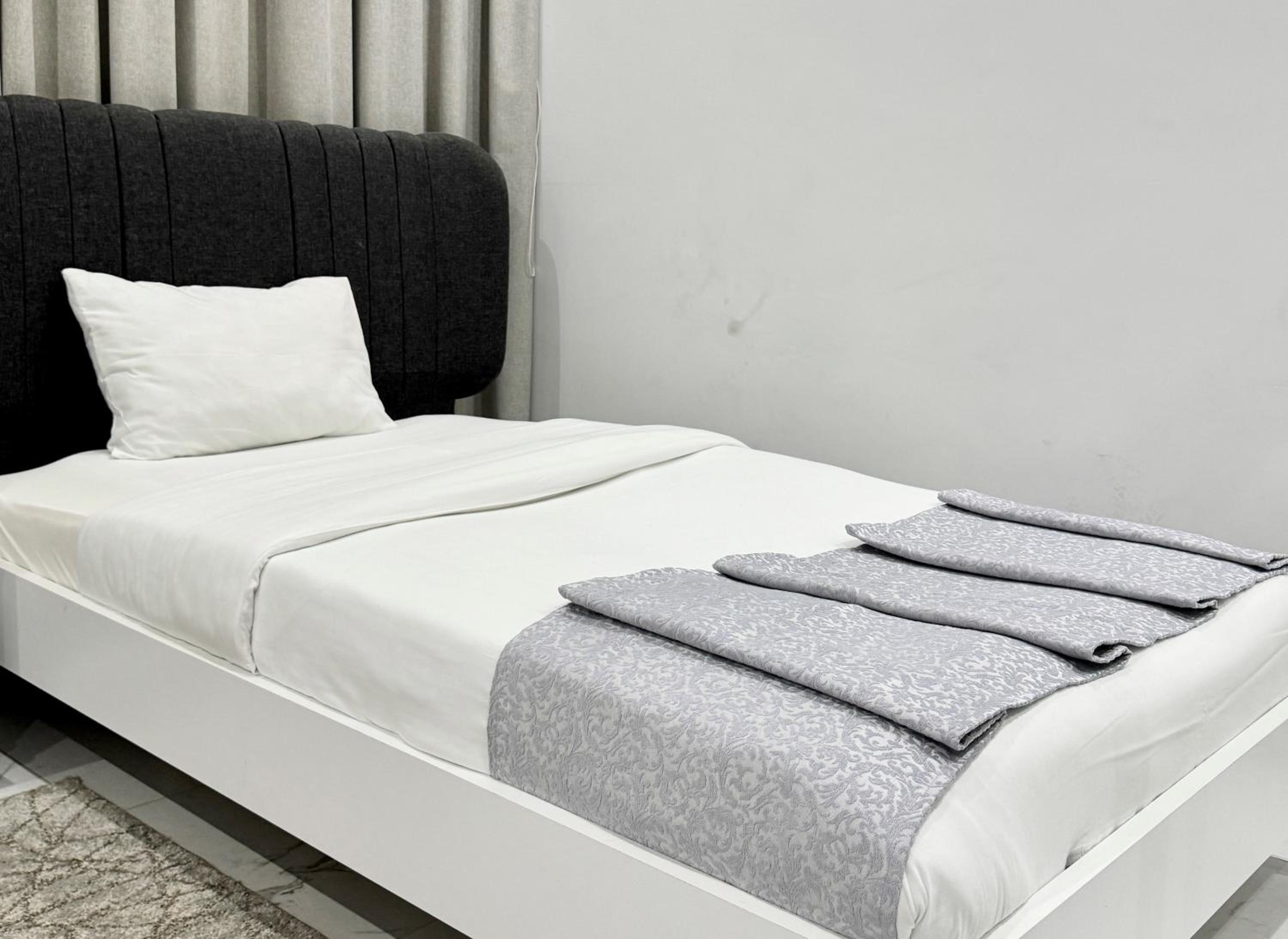 Two-Bedroom Apartment - Photo 17