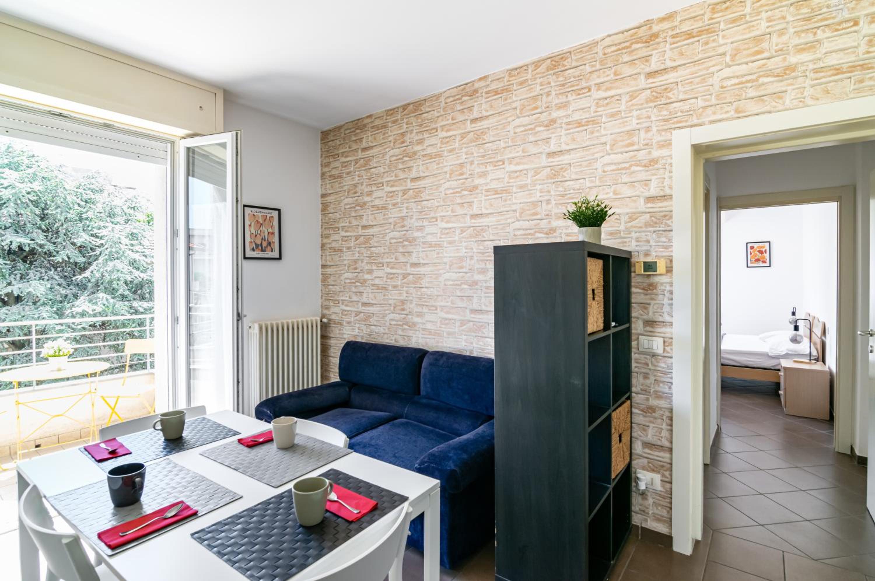 One-Bedroom Apartment