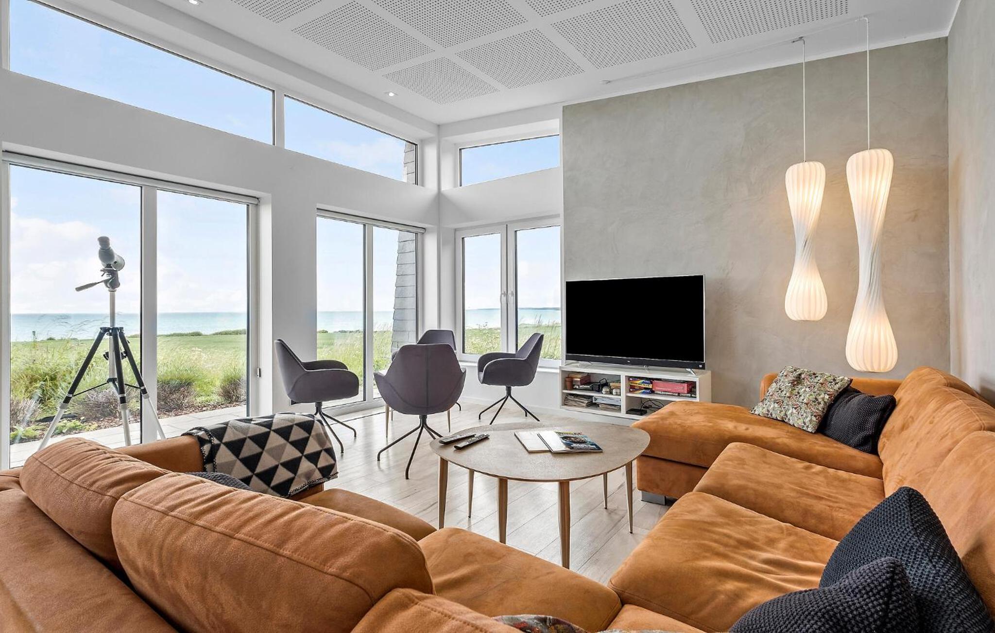 Four-Bedroom Vacation Home photo 1