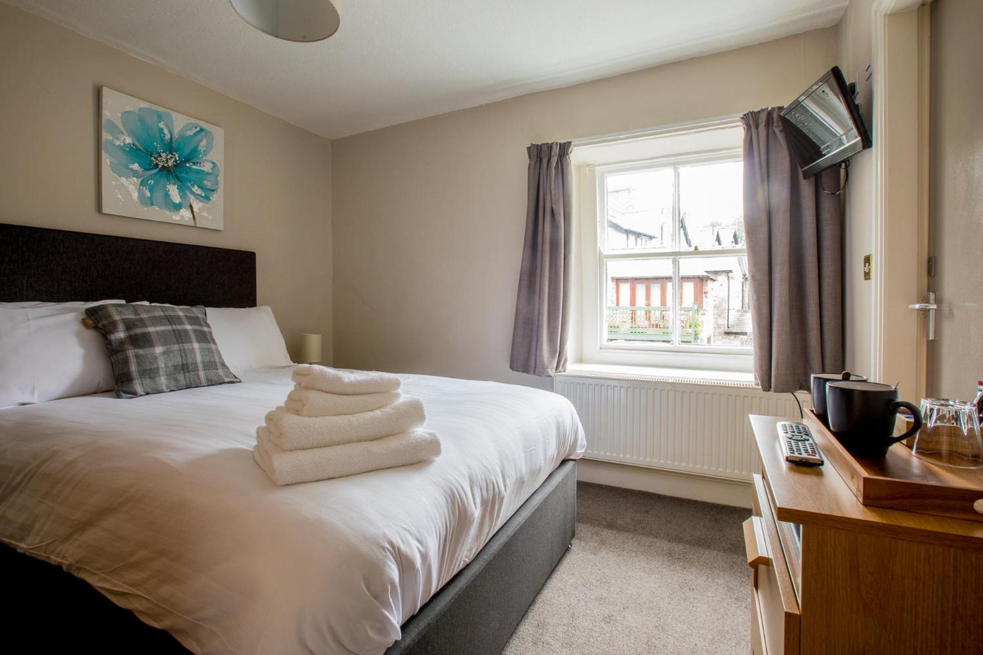 Double Room with Private Bathroom