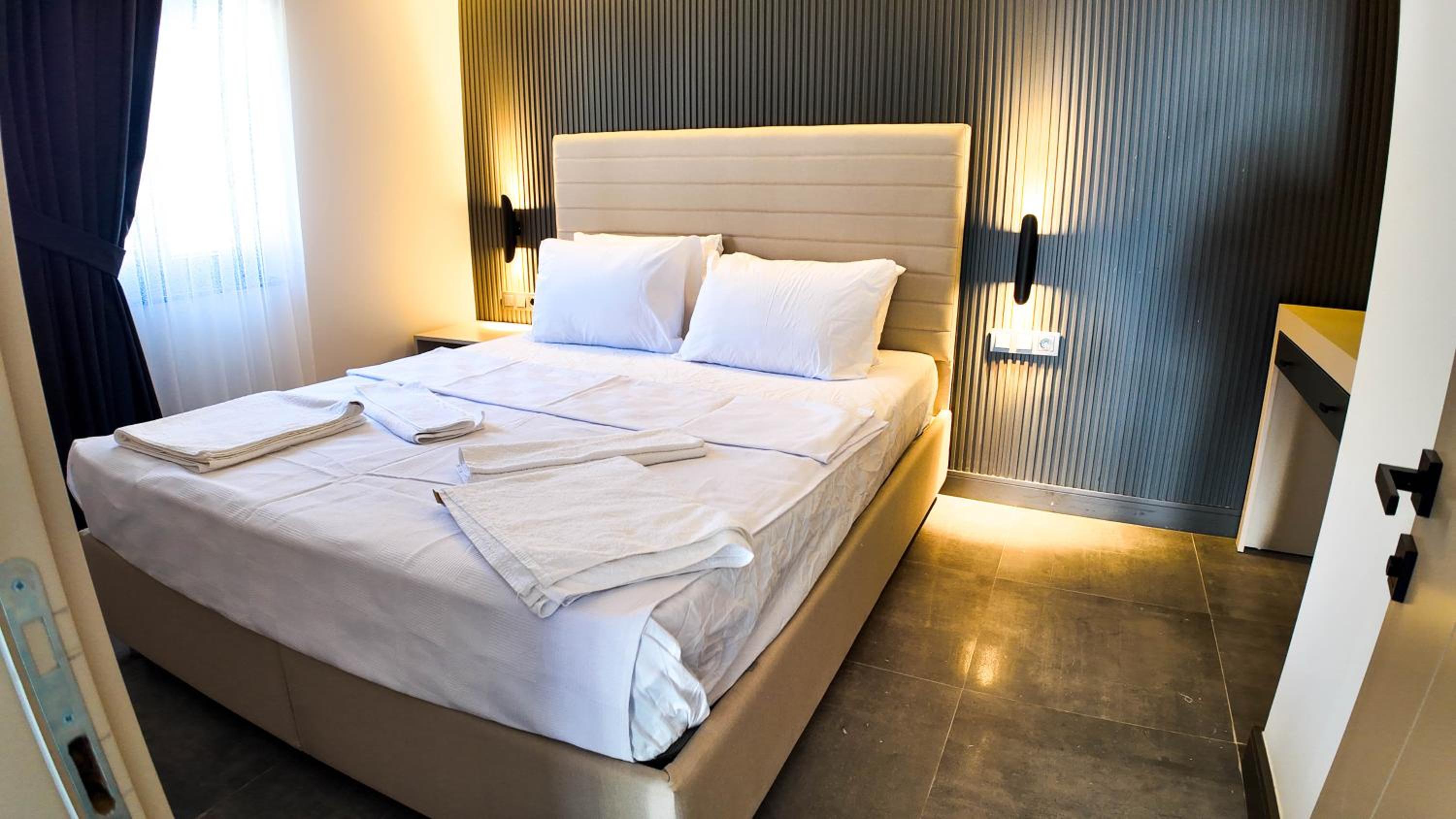 Deluxe Triple Room photo 2