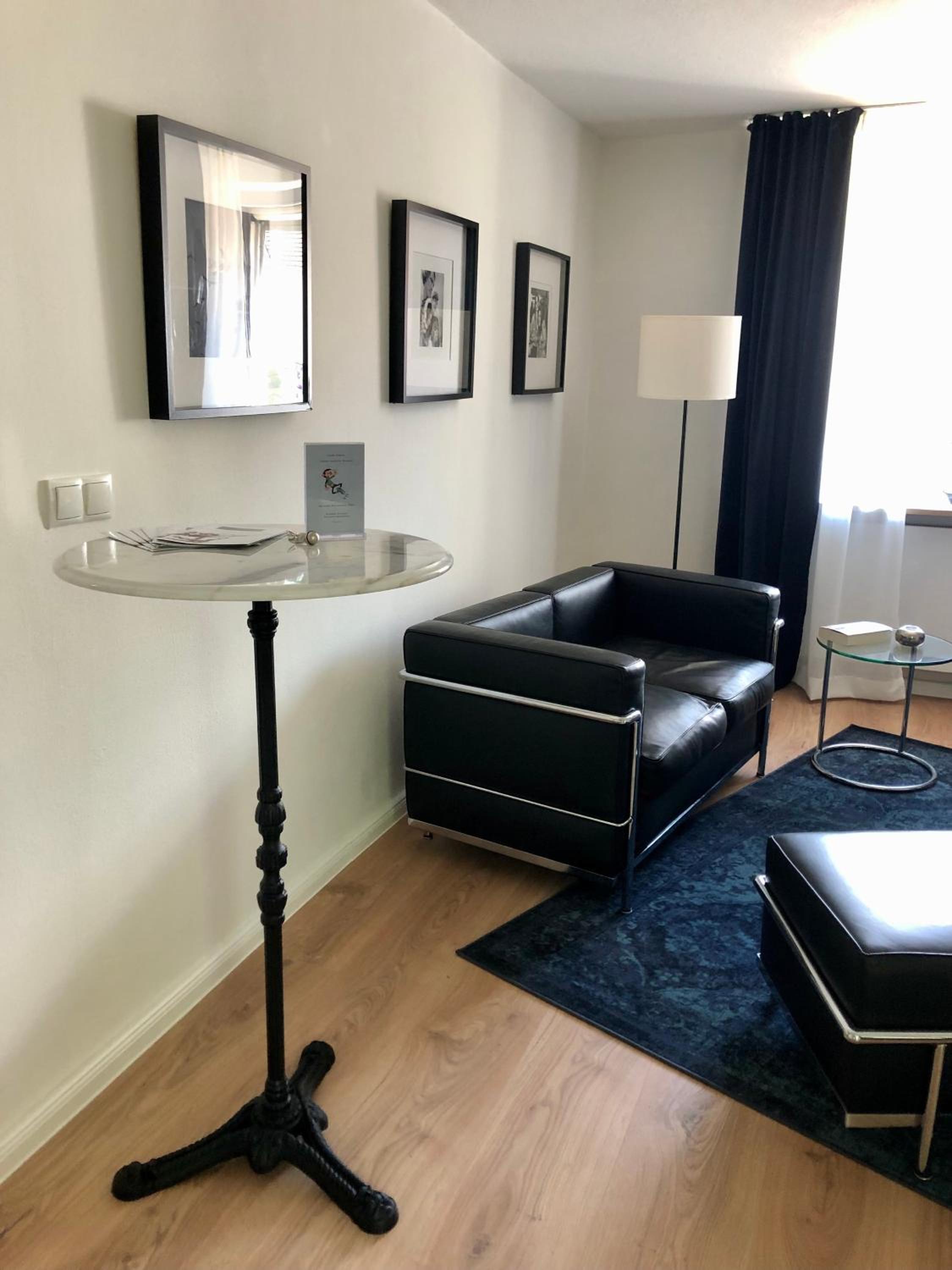 Apartment photo 2