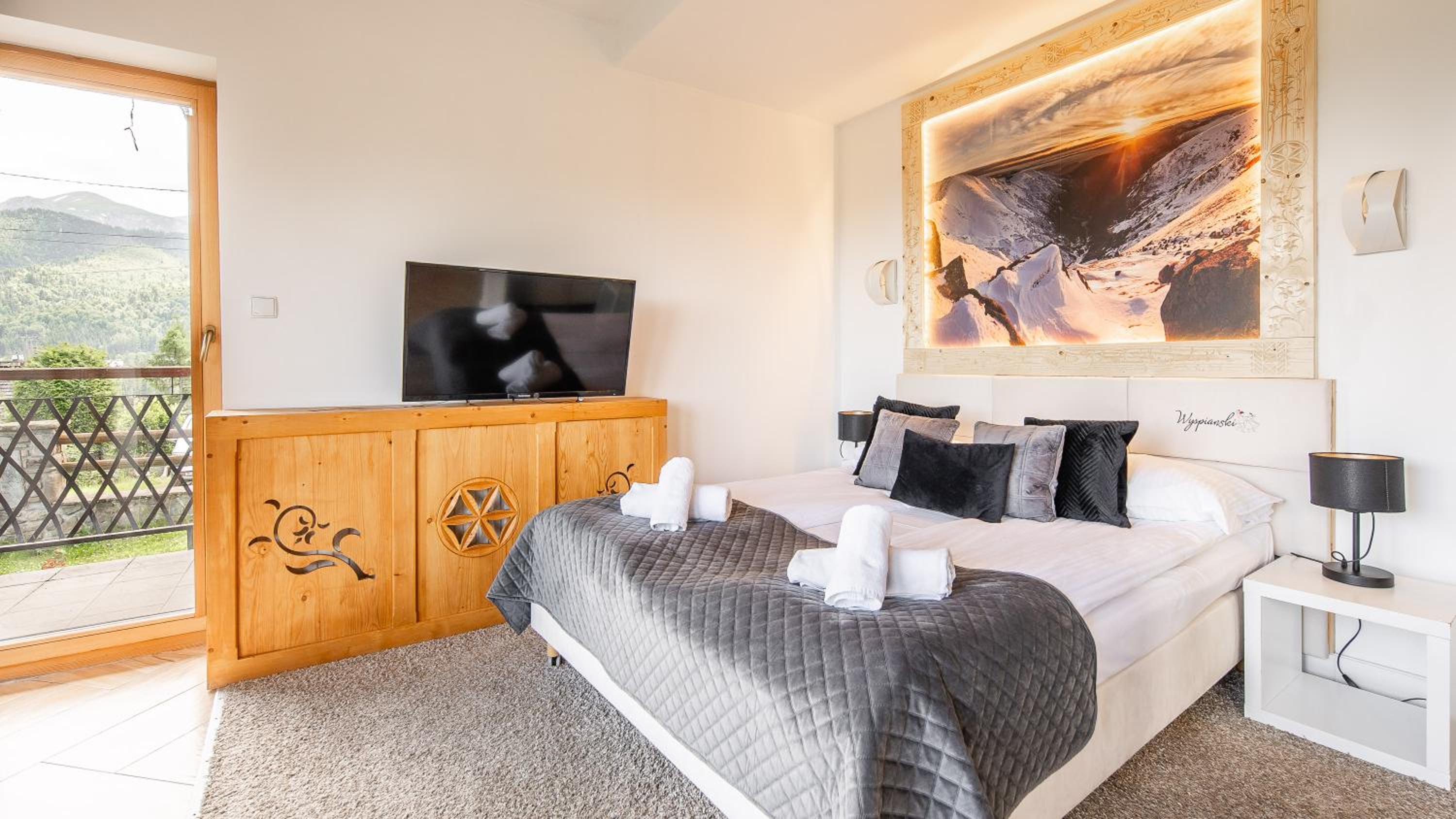 Comfort Suite - Photo 1