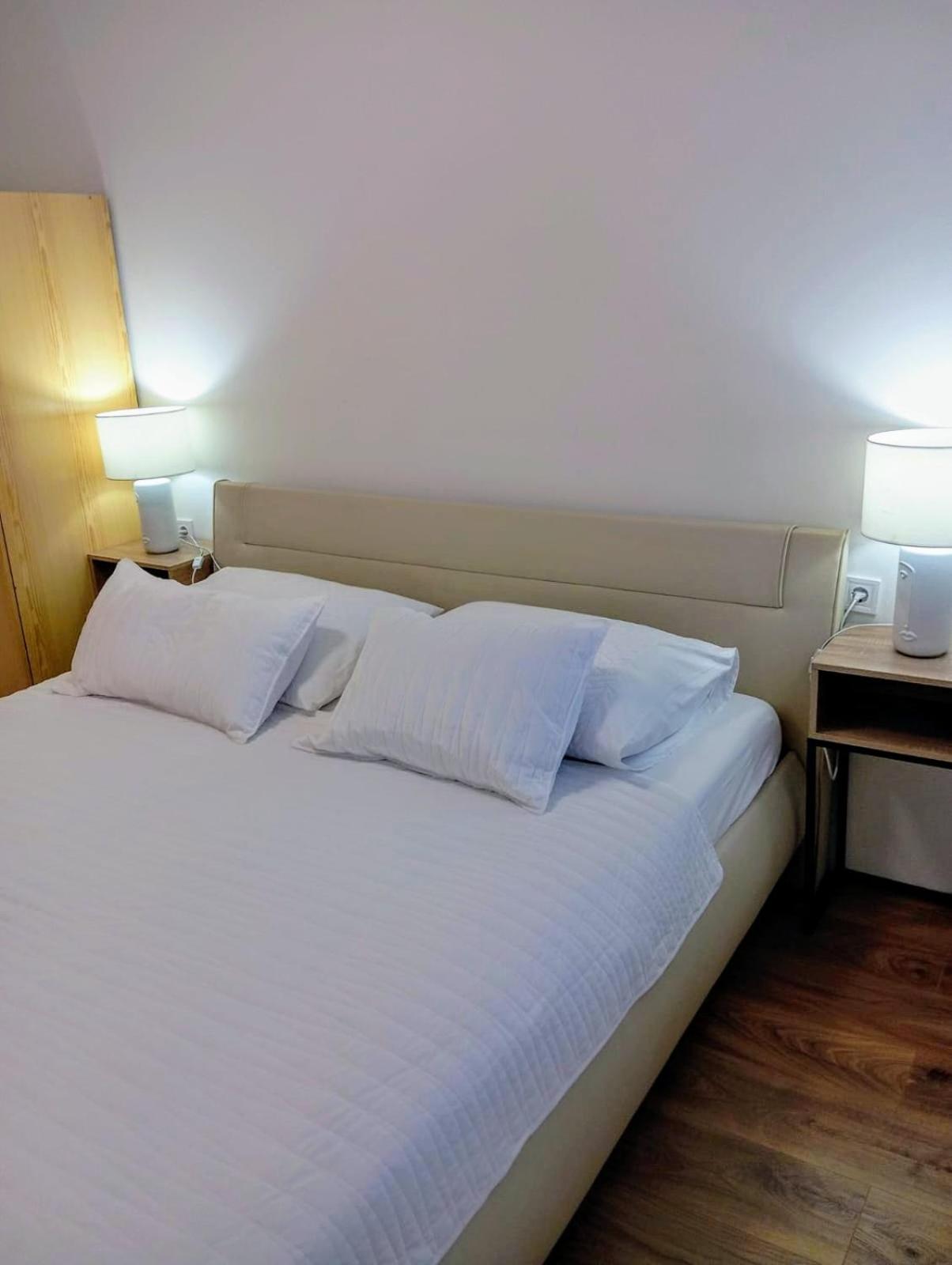 Two-Bedroom Apartment with Garden View photo 3
