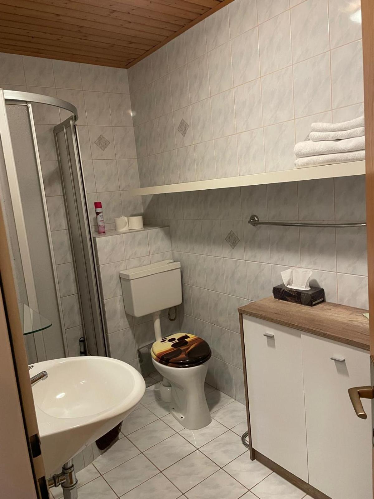 Double Room with Private Bathroom photo 3