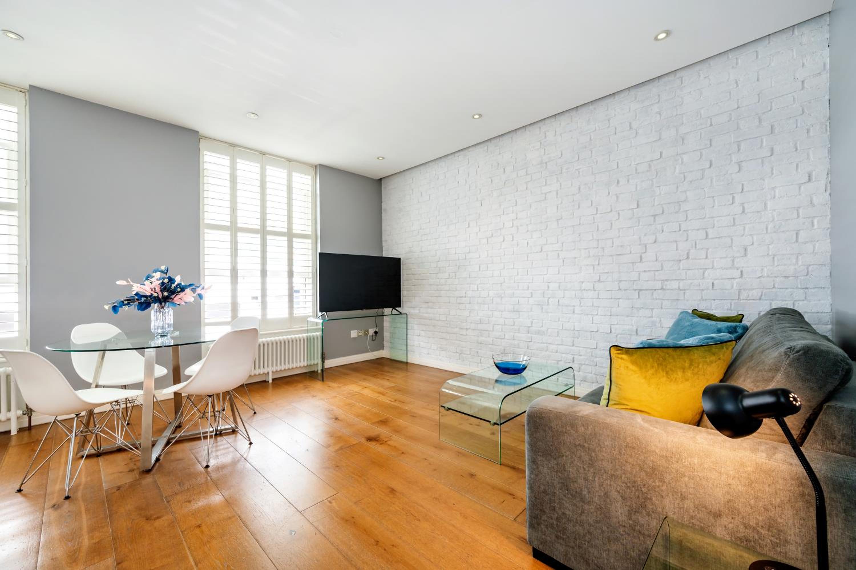 Two-Bedroom Apartment photo 1
