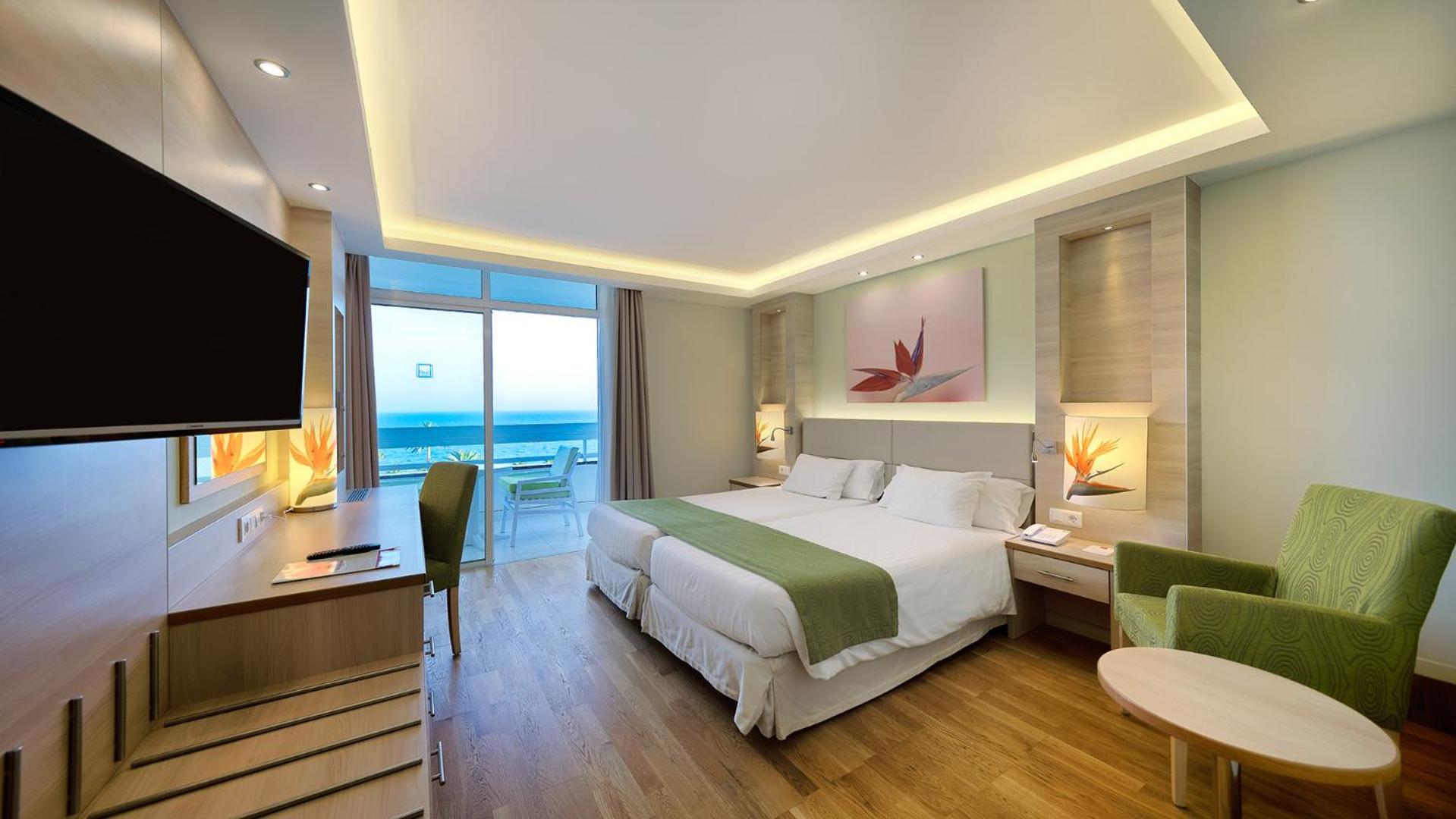 Twin Room with Sea View - Photo 1