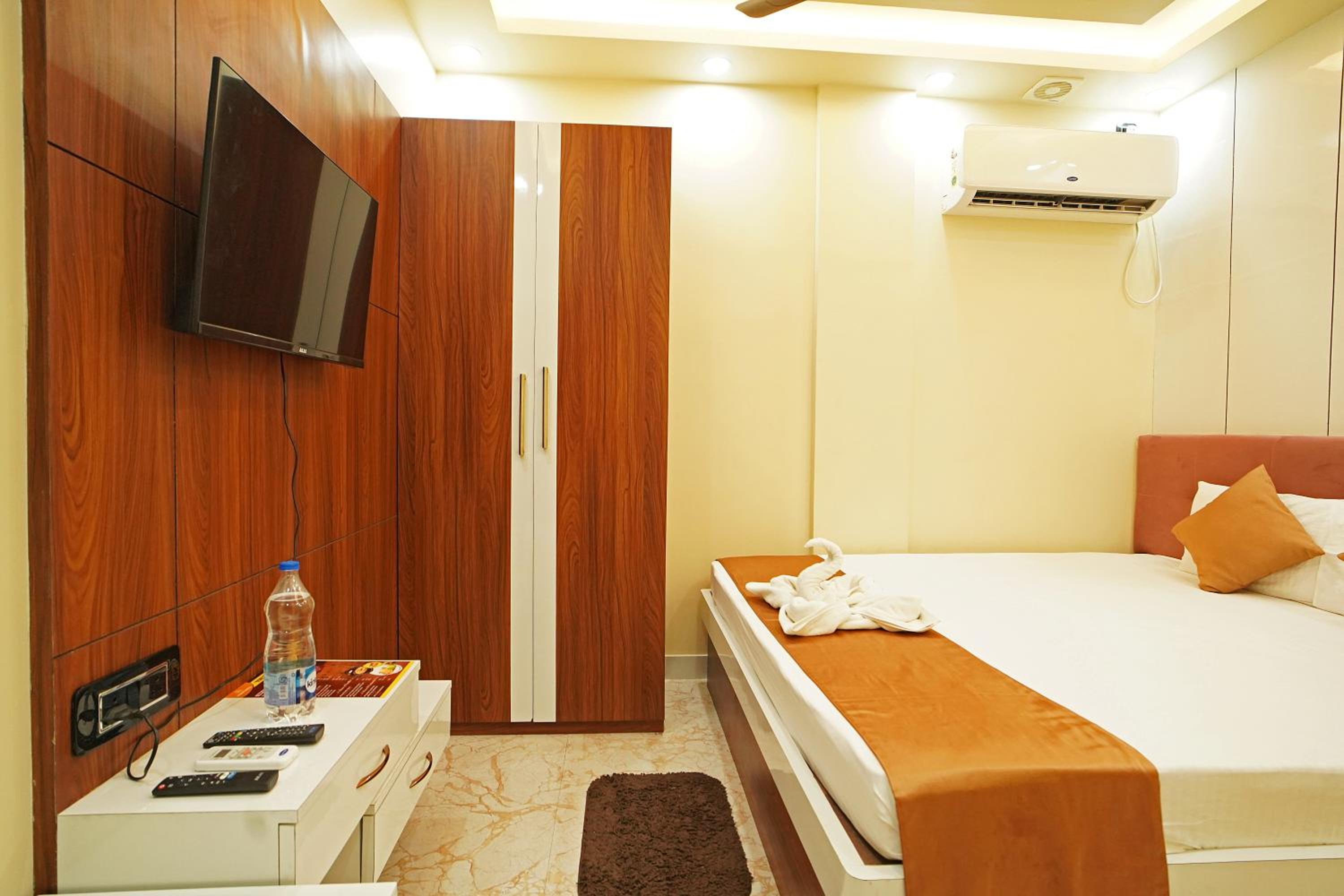 Economy Double Room - Photo 6