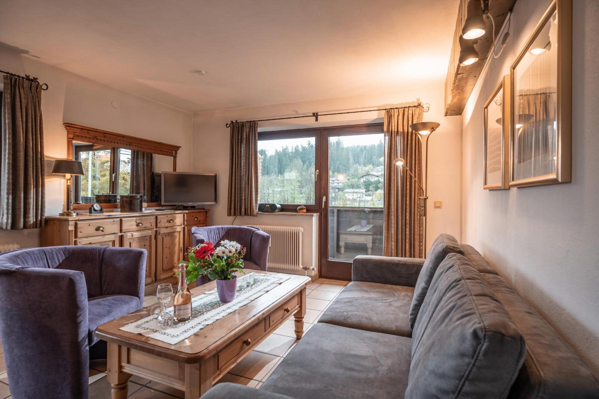 Apartment with Mountain View photo 1