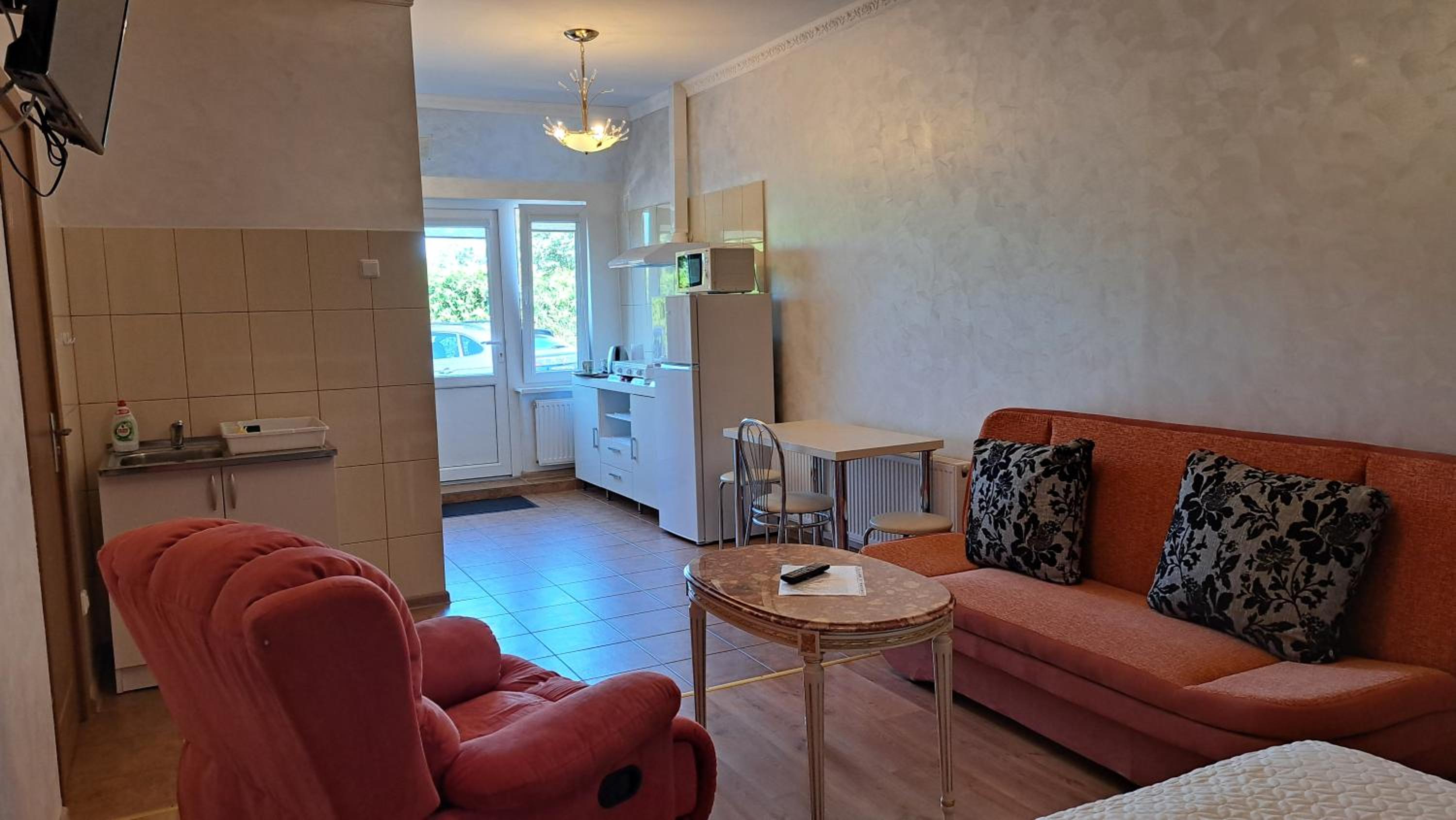 Apartment photo 3