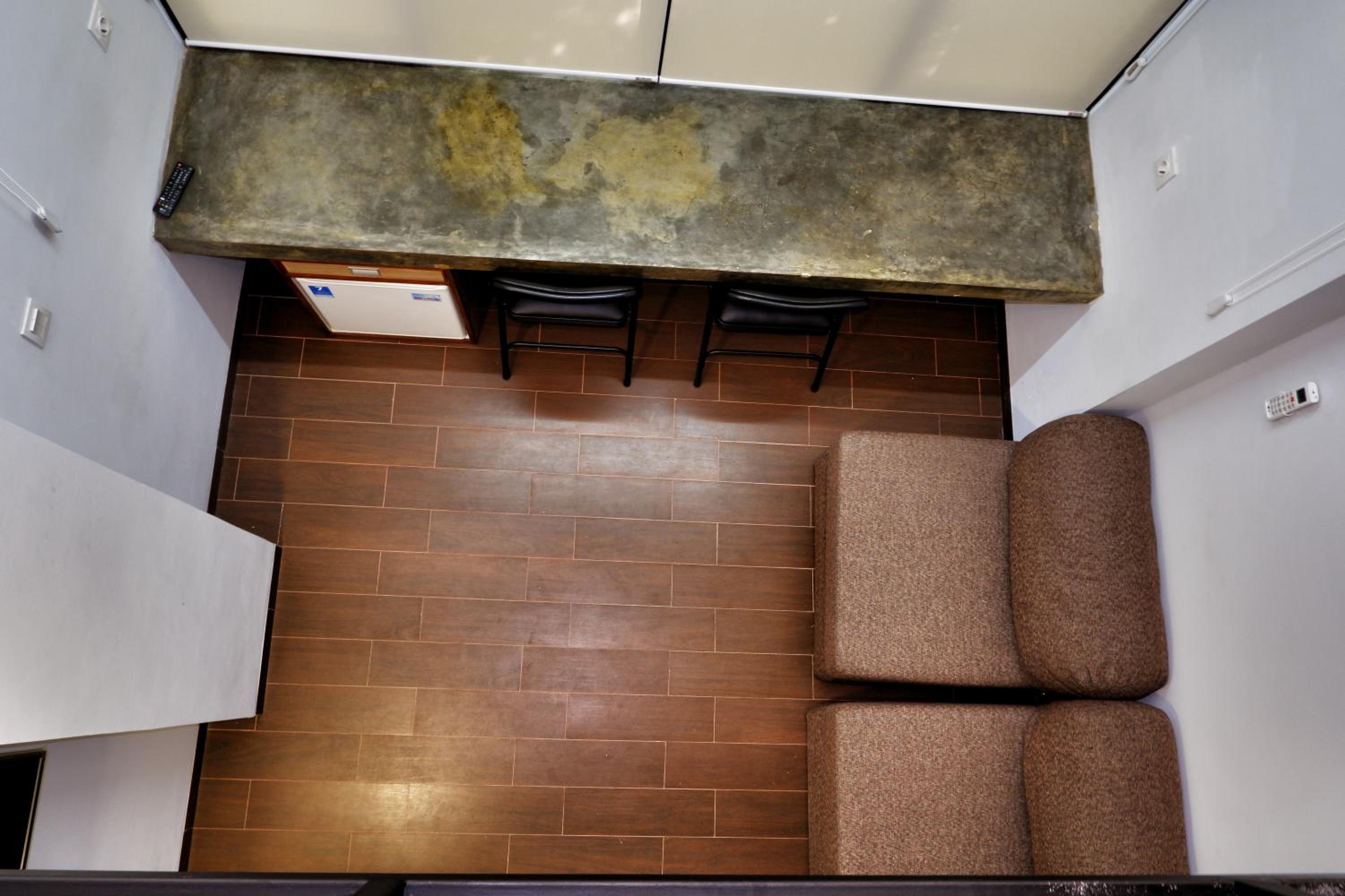 Duplex Quadruple Room - Photo 7
