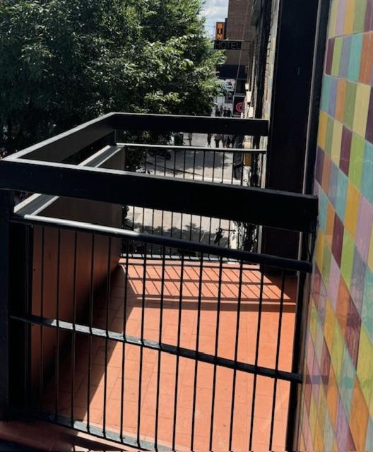 Double Room with Balcony - Photo 5