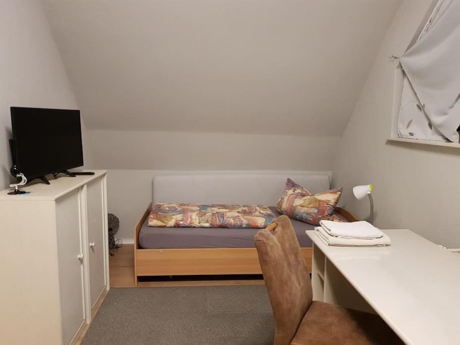 One-Bedroom Apartment photo 1