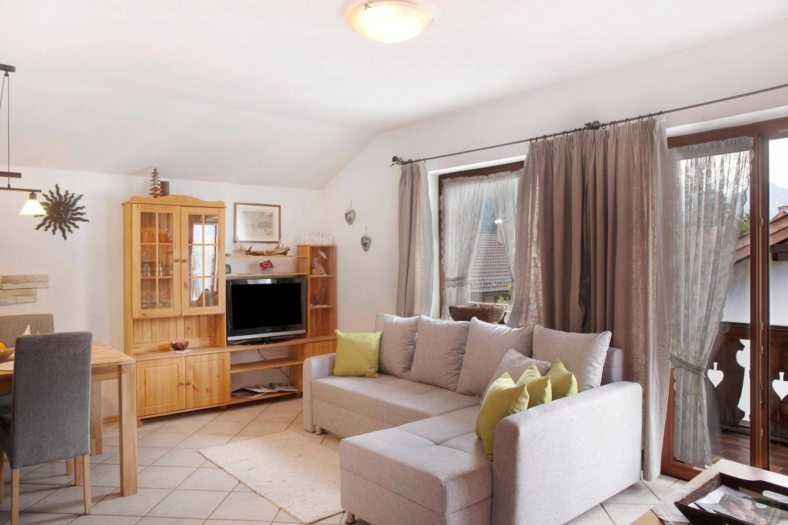 Superior One-Bedroom Apartment with Balcony
