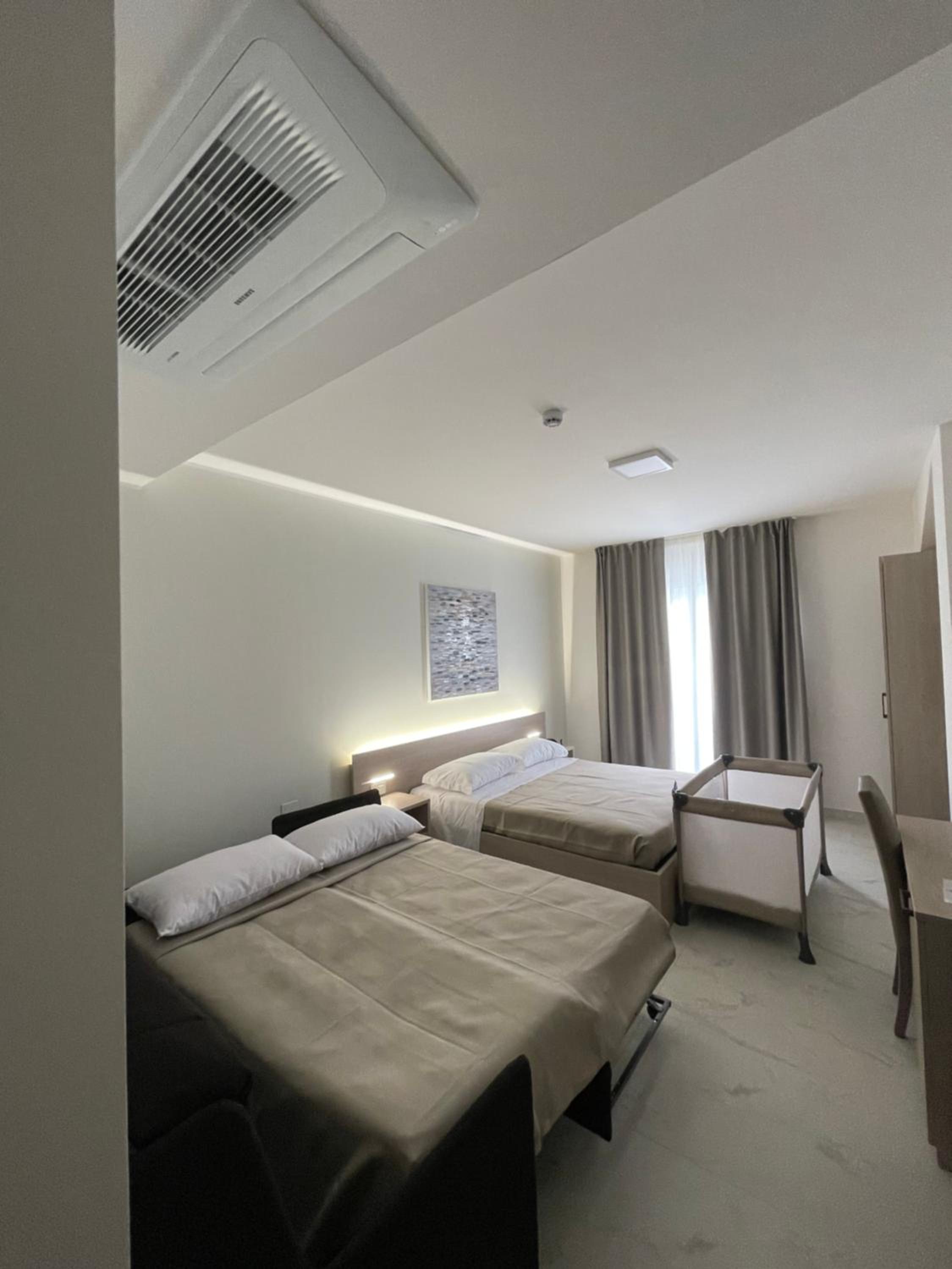 Quadruple Room with Sea View