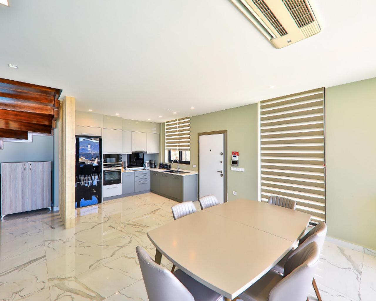 Villa With Sea View photo 3