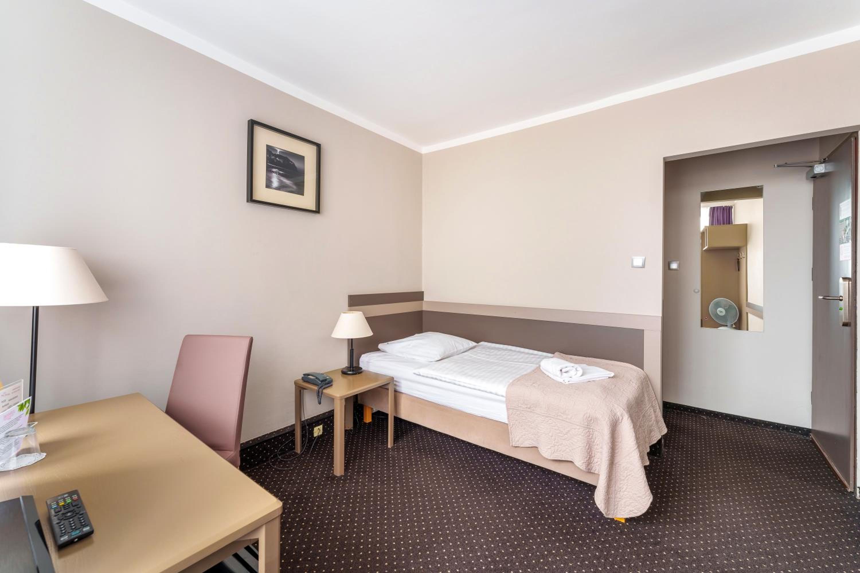 Single Room photo 3