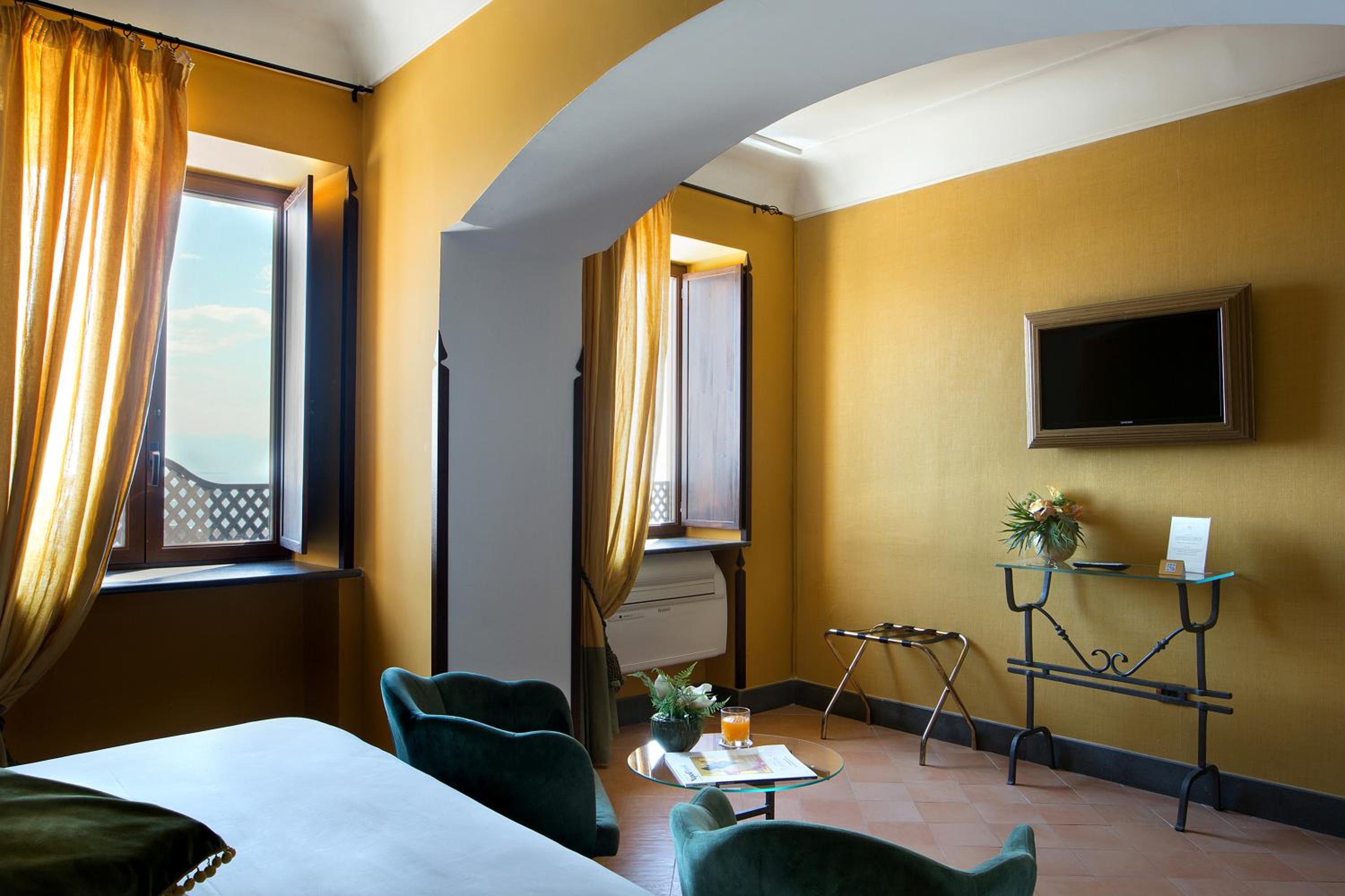 Superior Double or Twin Room with Sea View - Photo 11