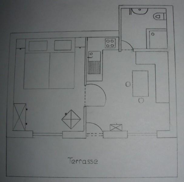 One-Bedroom Apartment with Shower photo 2