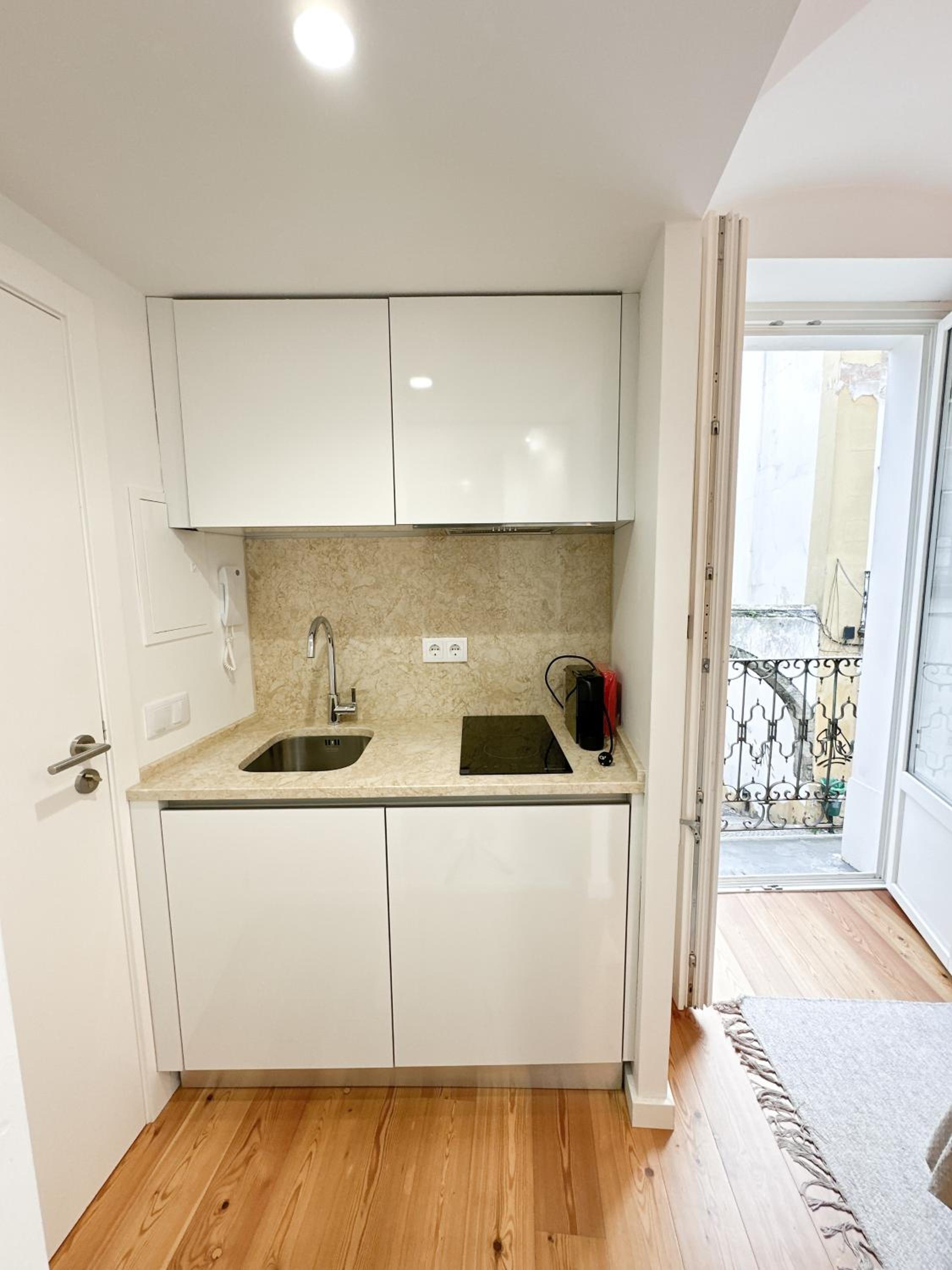 Double Room with Private Bathroom photo 2