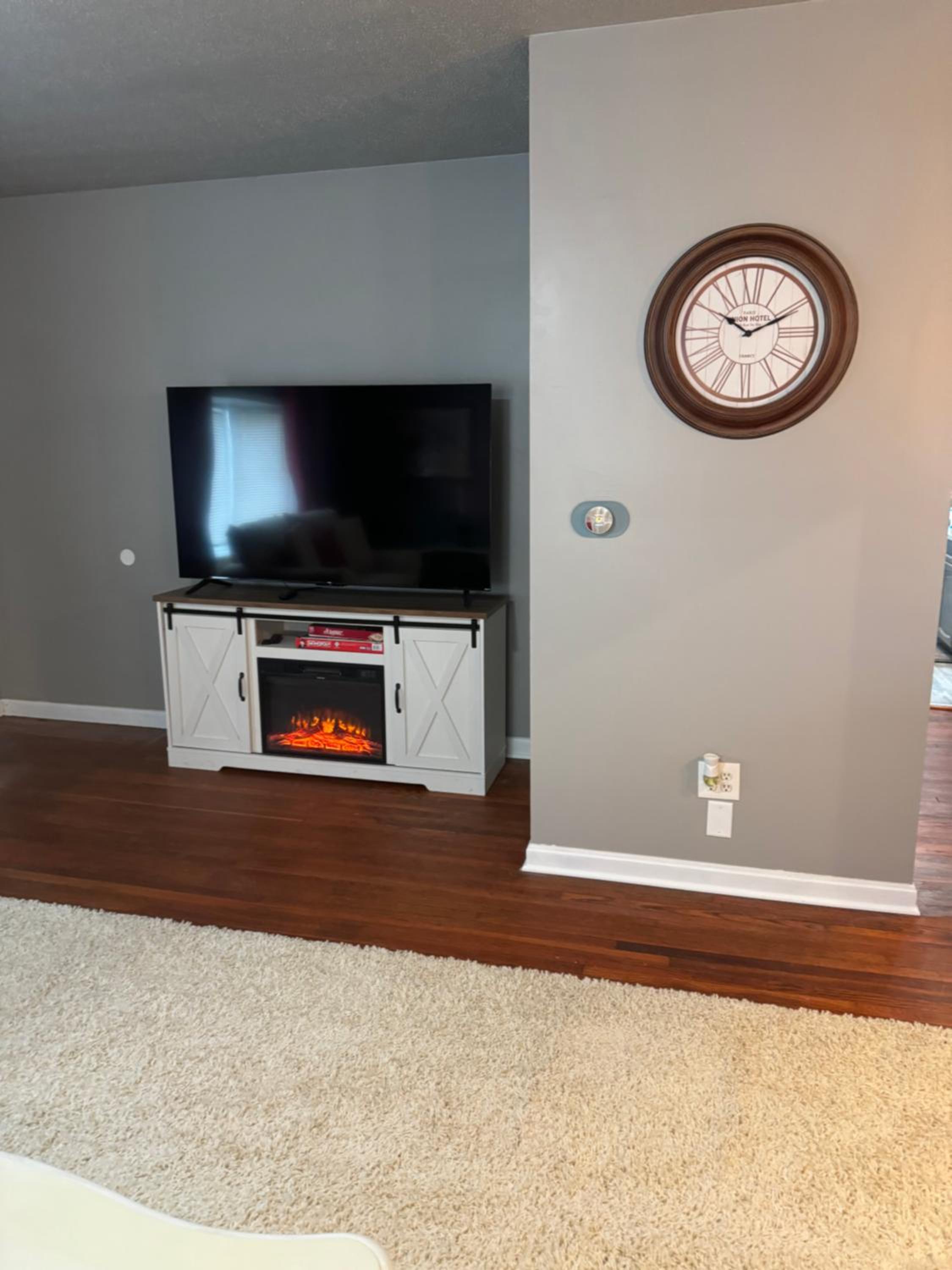 Two-Bedroom Apartment photo 2