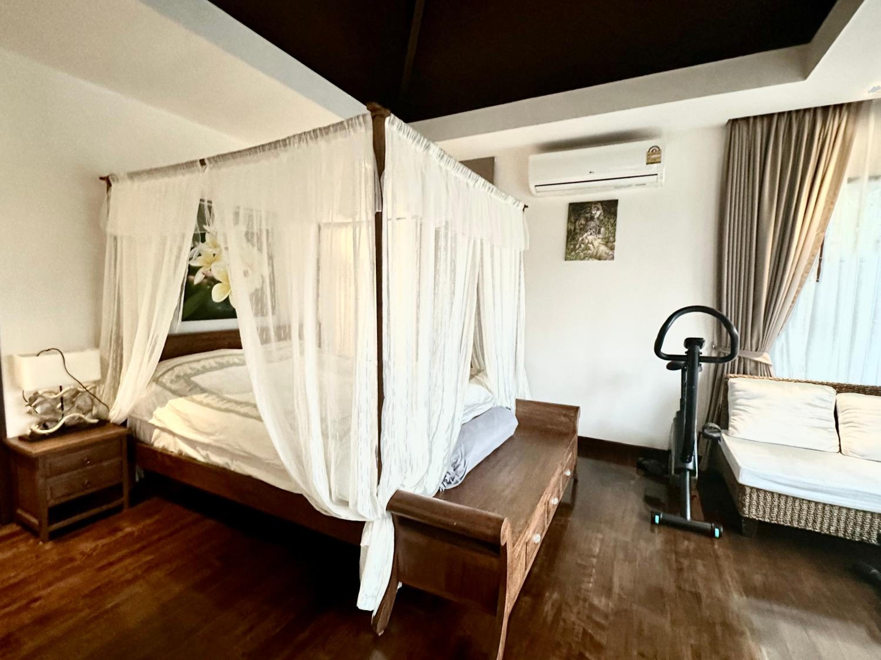 Villa With Private Pool photo 1