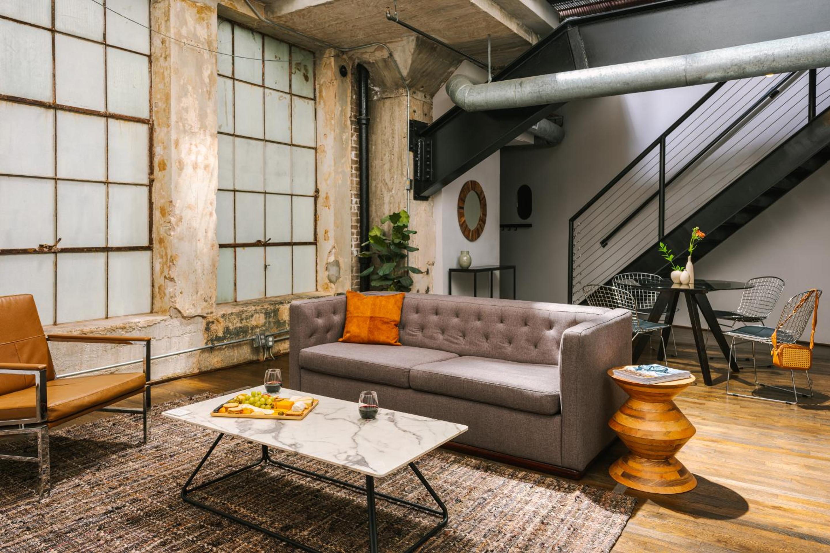 Superior Corner Apartment Suite with One King Bed