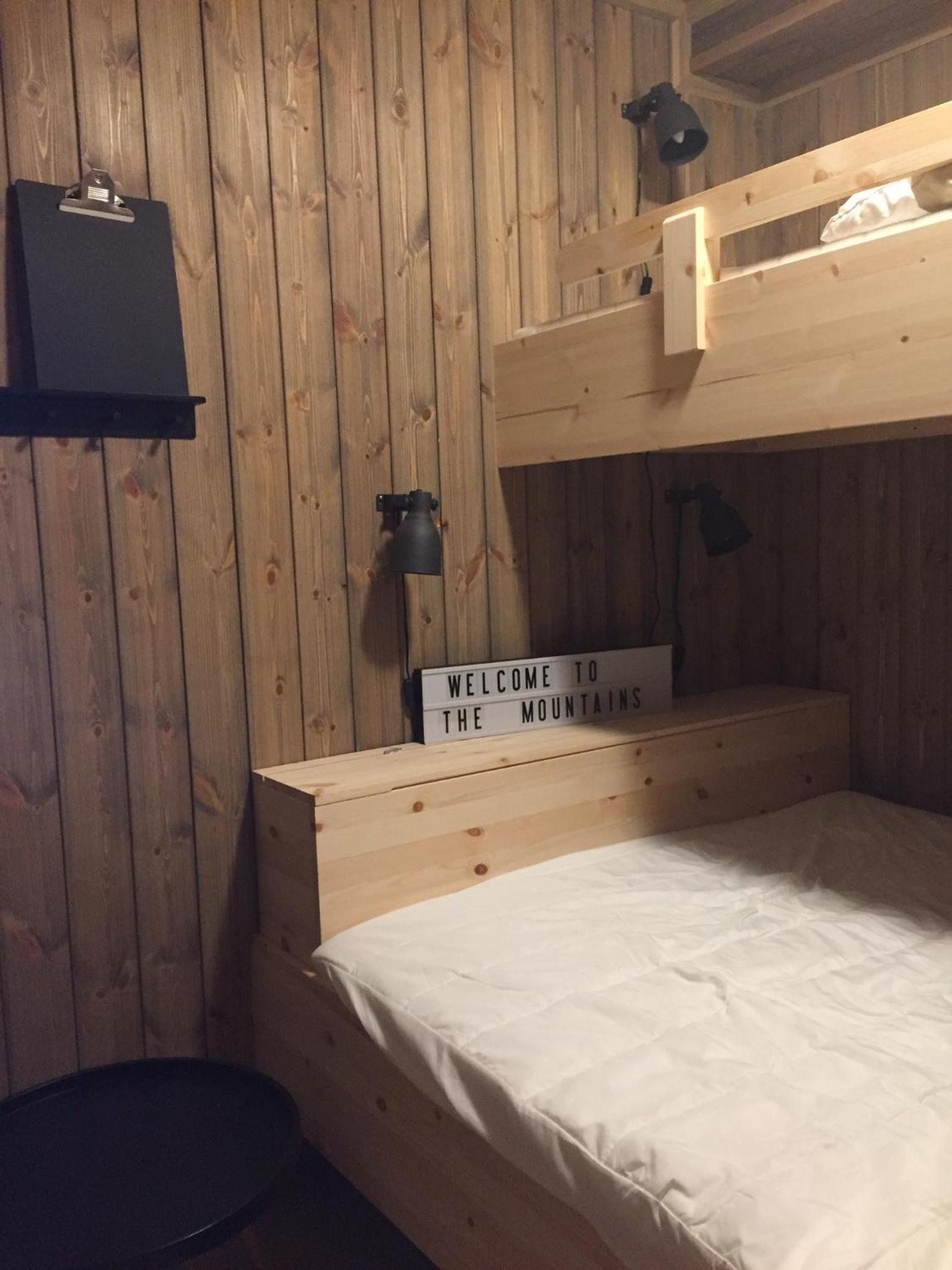 Two-Bedroom Apartment with Mountain View photo 1