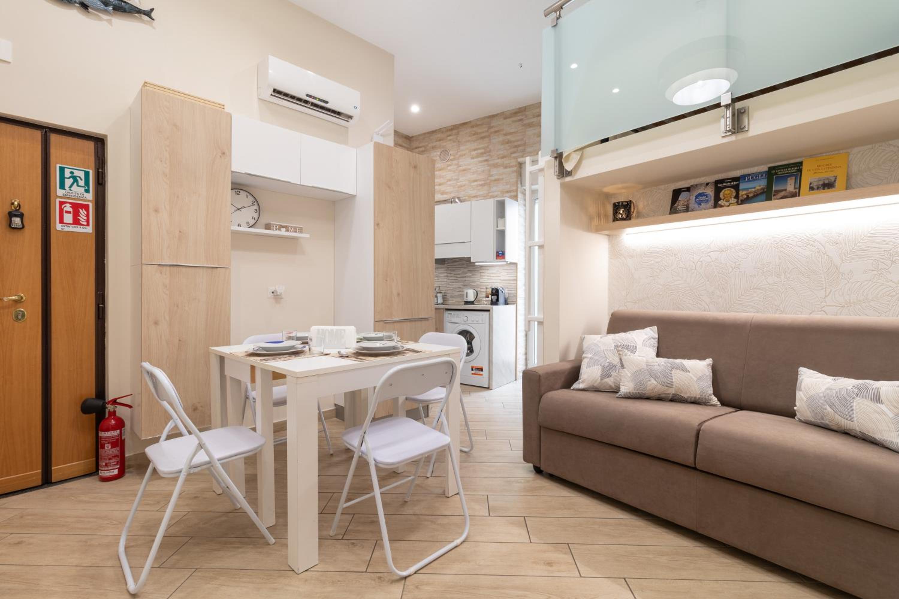 One-Bedroom House photo 3