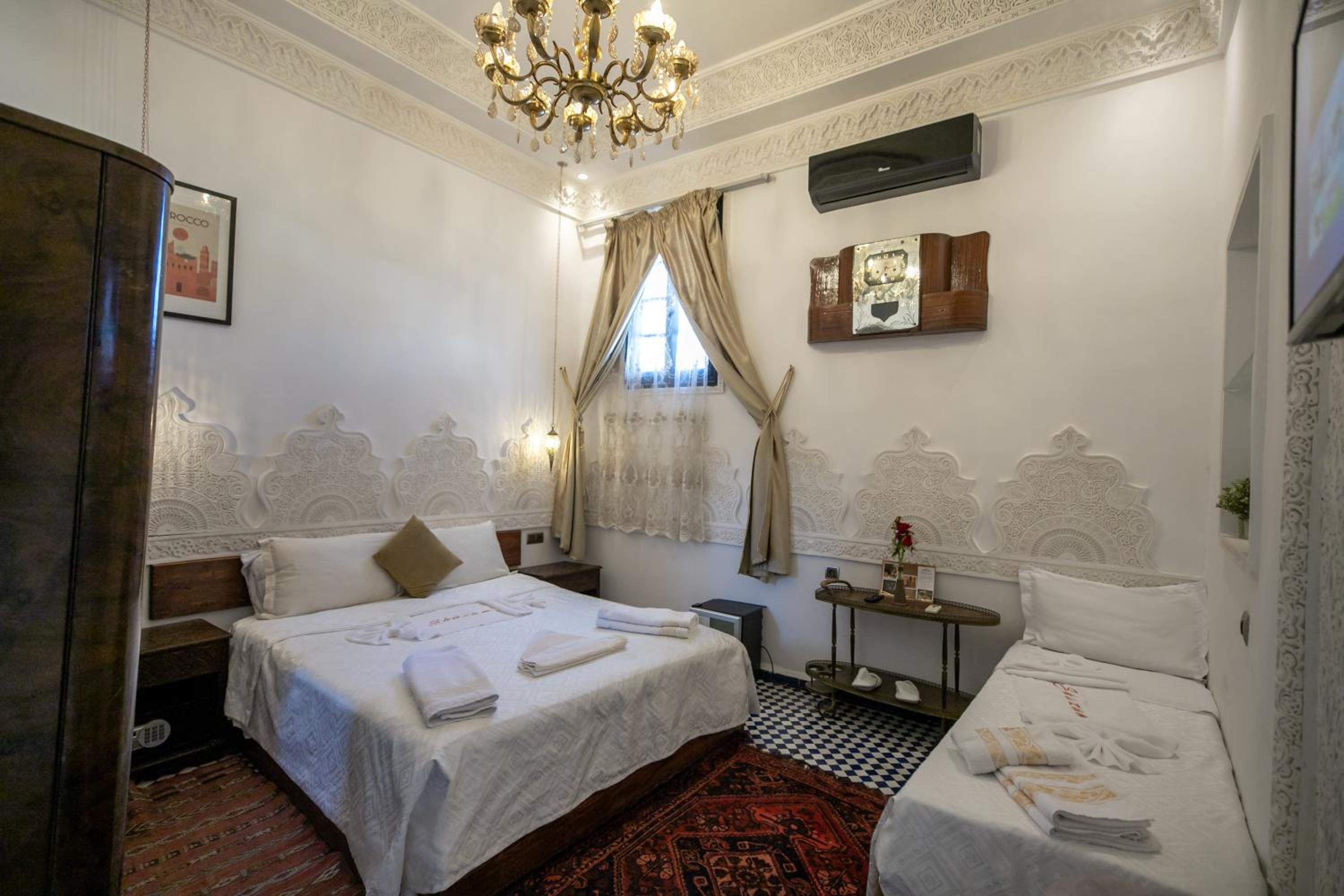 Deluxe Double Room - Photo 7